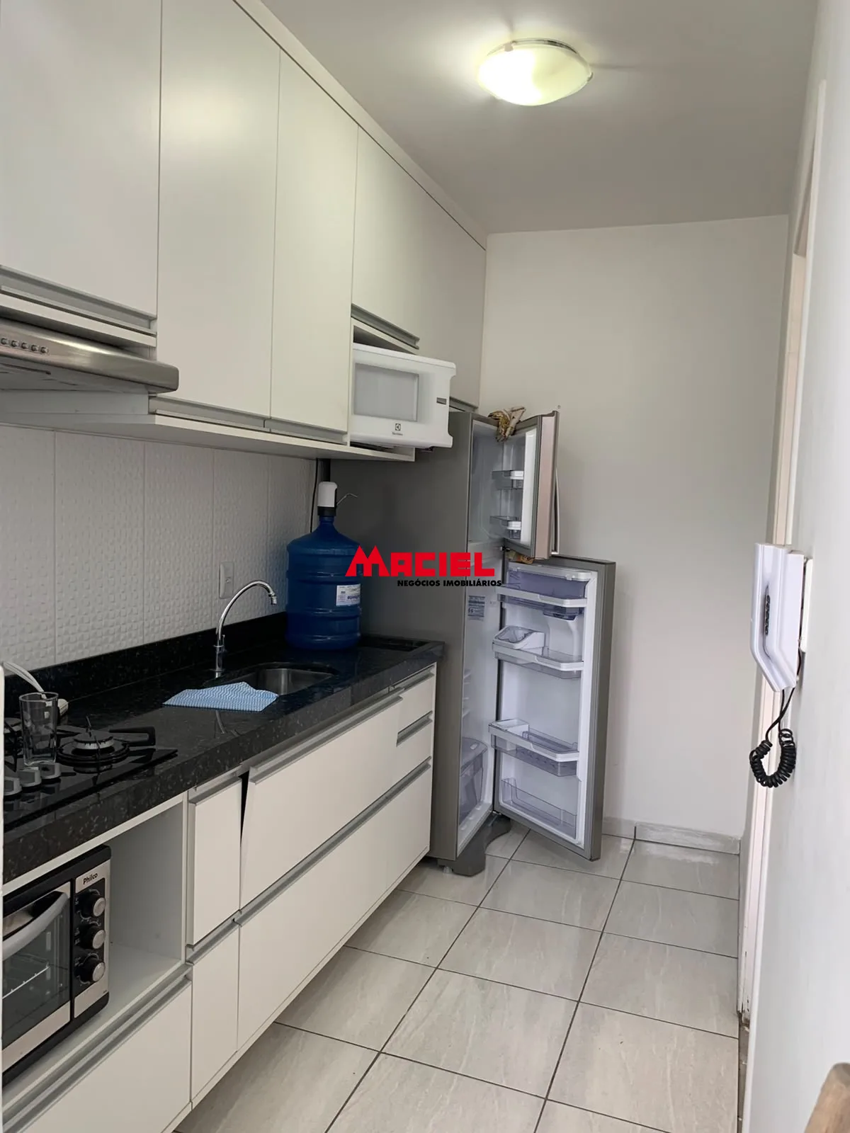 Alugar Apartamento / Padr&atilde;o em S&atilde;o Jos&eacute; dos Campos R$ 1.500,00 - Foto 6