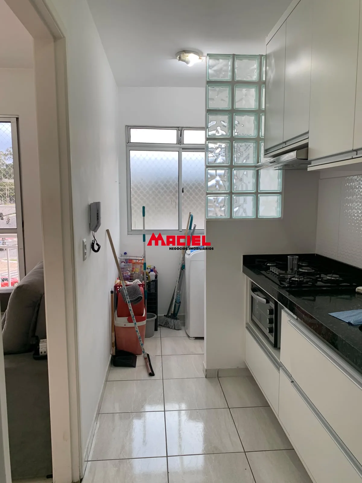 Alugar Apartamento / Padr&atilde;o em S&atilde;o Jos&eacute; dos Campos R$ 1.500,00 - Foto 11