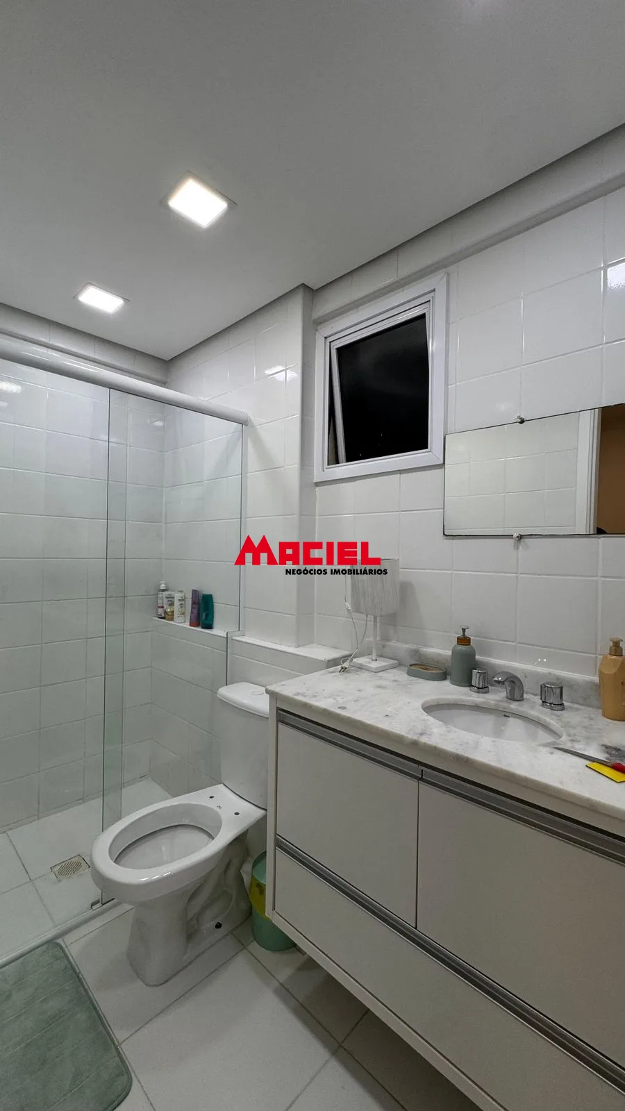 Alugar Apartamento / Padr&atilde;o em S&atilde;o Jos&eacute; dos Campos R$ 7.000,00 - Foto 1