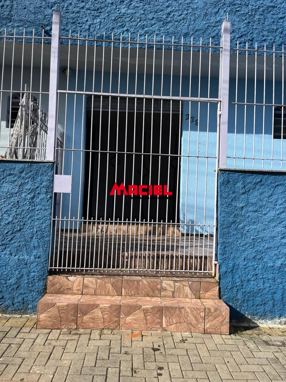 Alugar Comercial / Ponto Comercial em S&atilde;o Jos&eacute; dos Campos R$ 2.170,00 - Foto 1