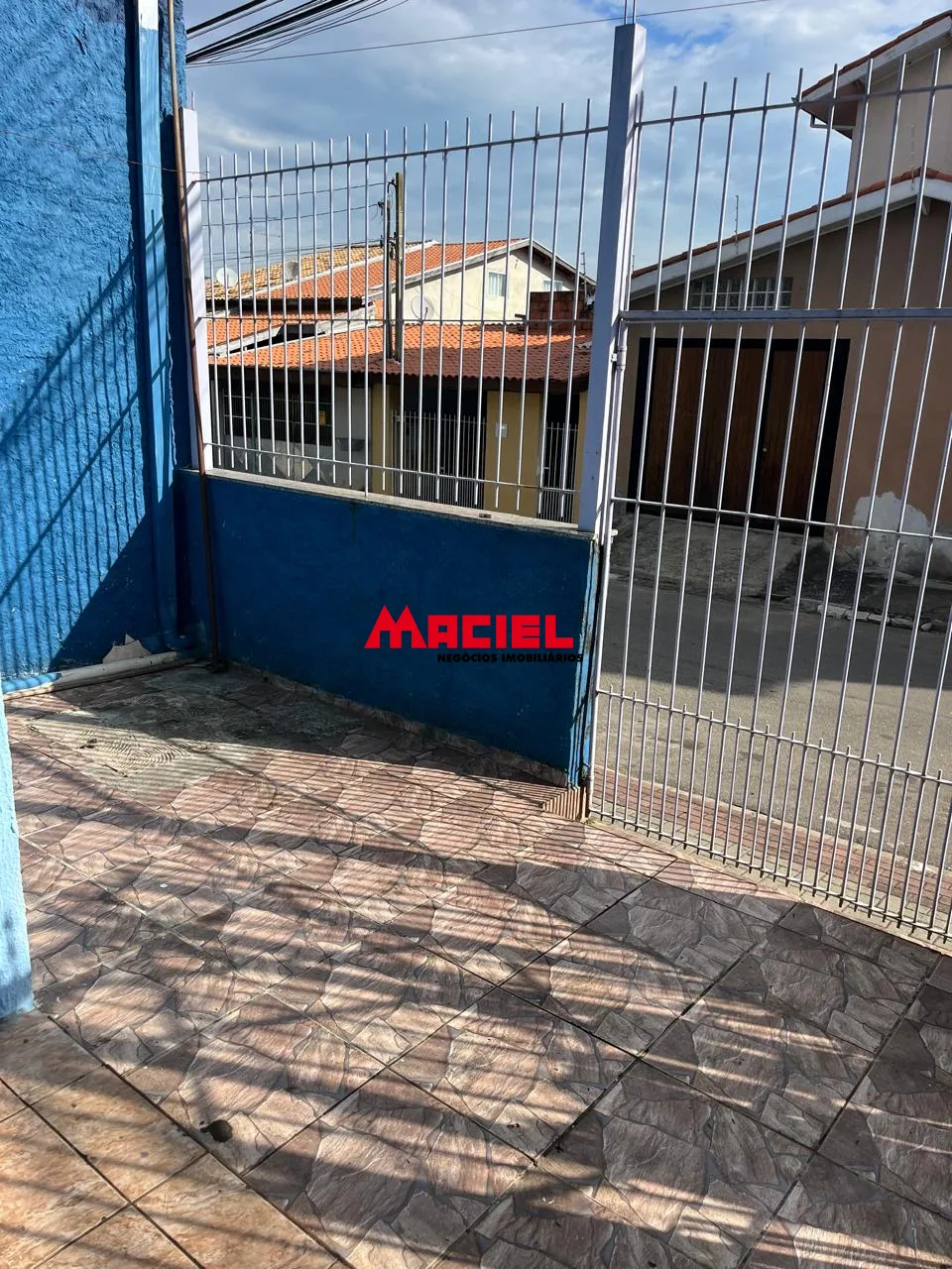 Alugar Comercial / Ponto Comercial em S&atilde;o Jos&eacute; dos Campos R$ 2.170,00 - Foto 4