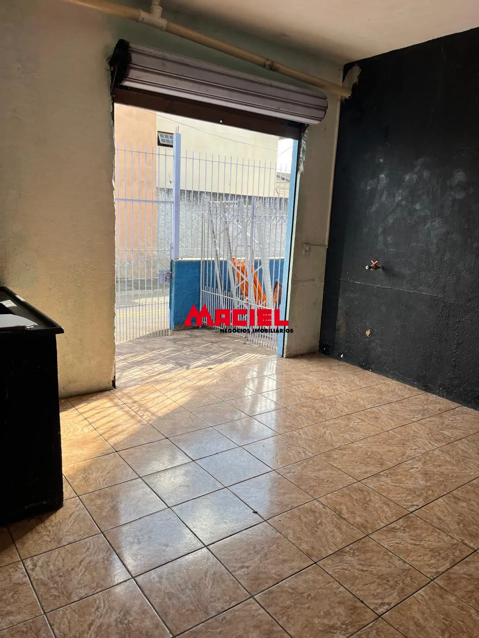 Alugar Comercial / Ponto Comercial em S&atilde;o Jos&eacute; dos Campos R$ 2.170,00 - Foto 8