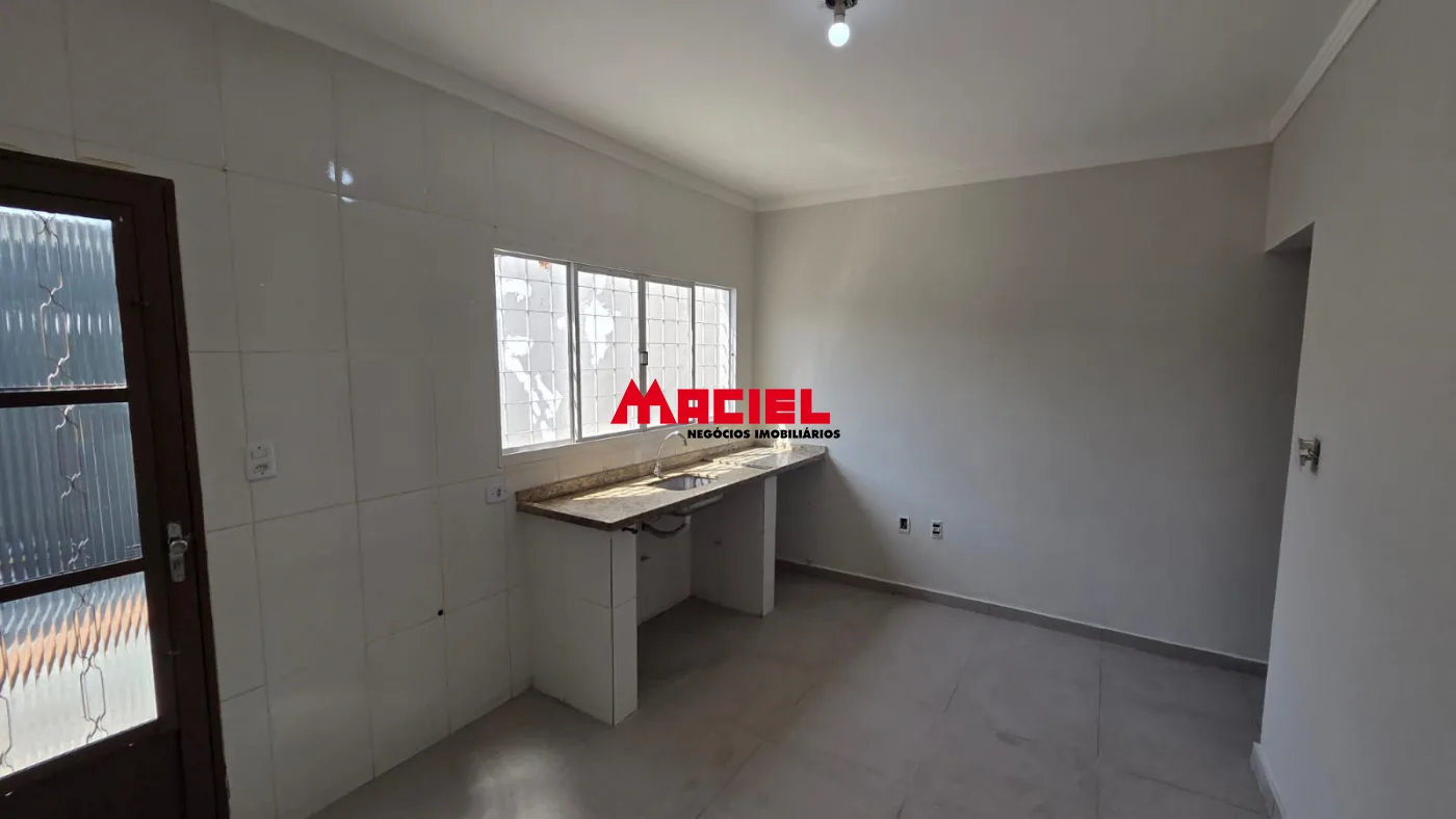 Comprar Casa / Padr&atilde;o em S&atilde;o Jos&eacute; dos Campos R$ 350.000,00 - Foto 2