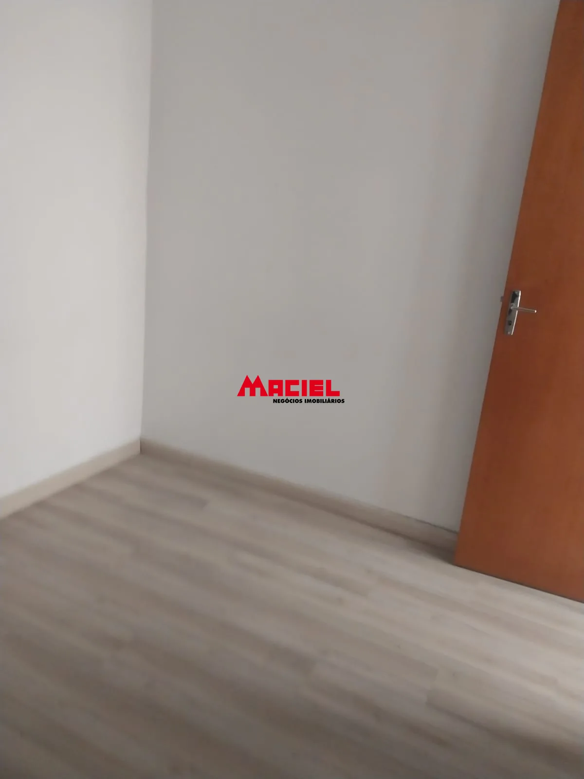 Alugar Apartamento / Padr&atilde;o em S&atilde;o Jos&eacute; dos Campos R$ 1.300,00 - Foto 16
