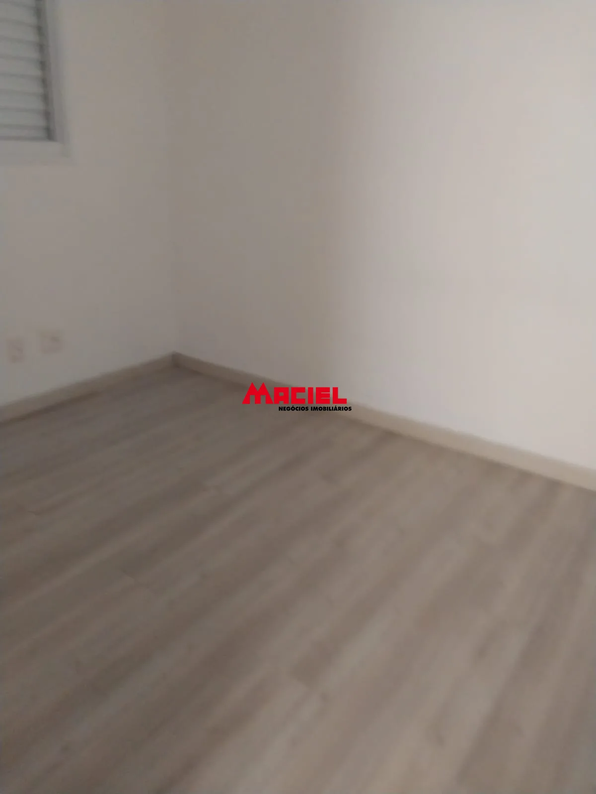 Alugar Apartamento / Padr&atilde;o em S&atilde;o Jos&eacute; dos Campos R$ 1.300,00 - Foto 17
