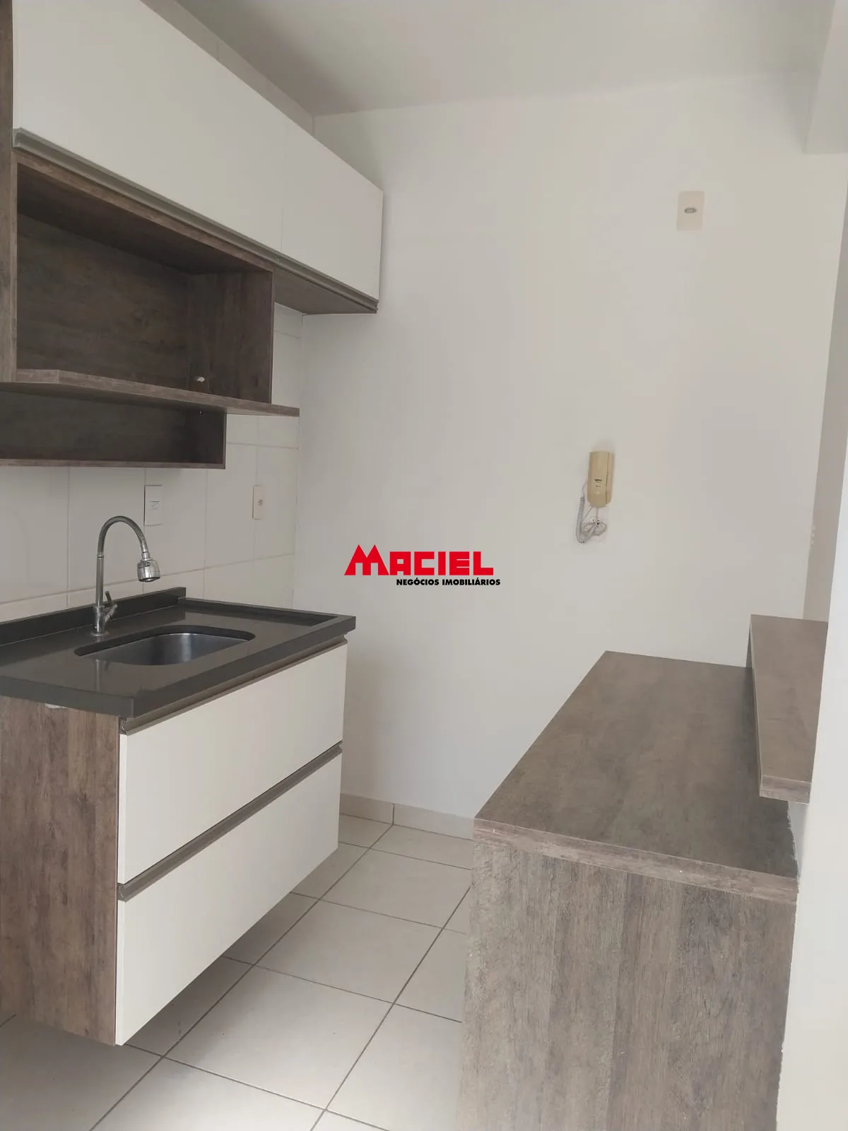 Alugar Apartamento / Padr&atilde;o em S&atilde;o Jos&eacute; dos Campos R$ 1.300,00 - Foto 19