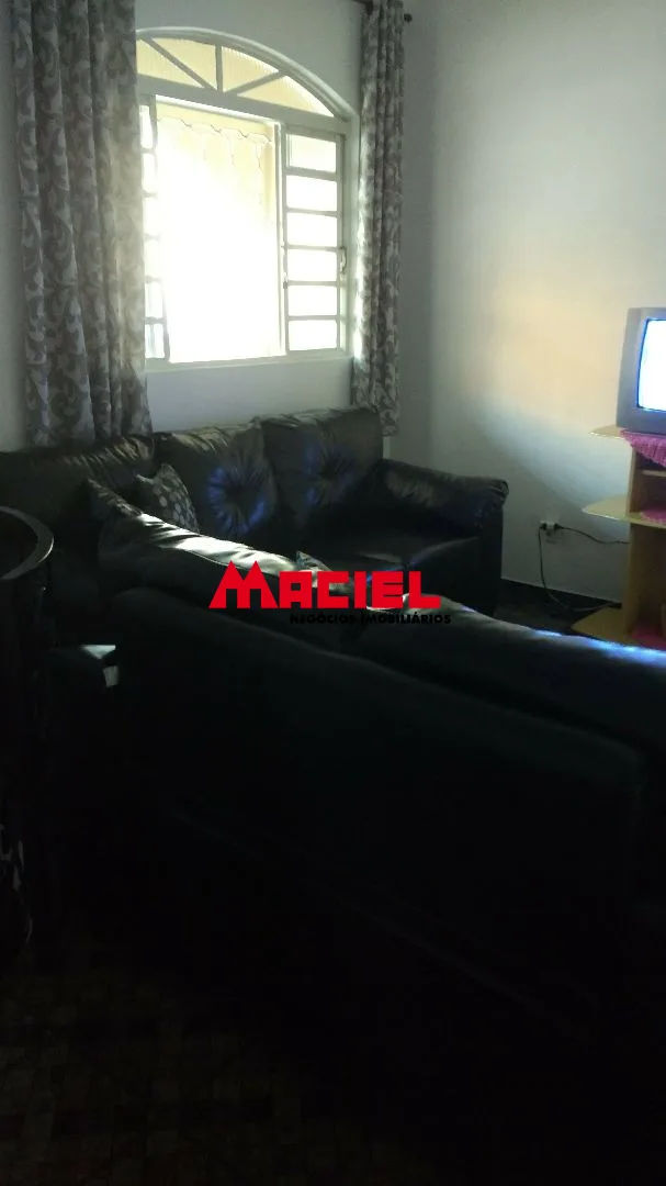 Alugar Casa / Sobrado em S&atilde;o Jos&eacute; dos Campos R$ 2.000,00 - Foto 2