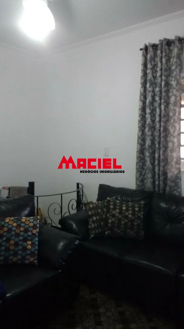 Alugar Casa / Sobrado em S&atilde;o Jos&eacute; dos Campos R$ 2.000,00 - Foto 4