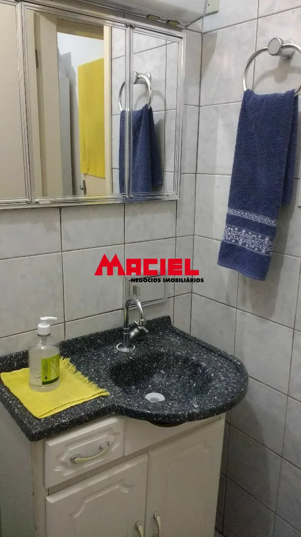 Alugar Casa / Sobrado em S&atilde;o Jos&eacute; dos Campos R$ 2.000,00 - Foto 12