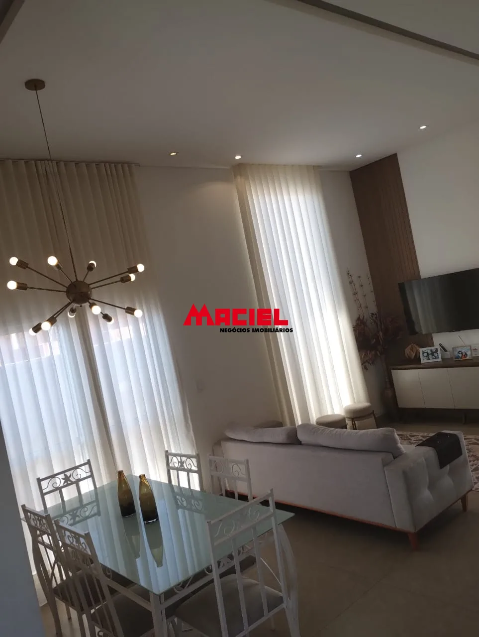Comprar Casa / Condom&iacute;nio em Ca&ccedil;apava R$ 1.080.000,00 - Foto 8