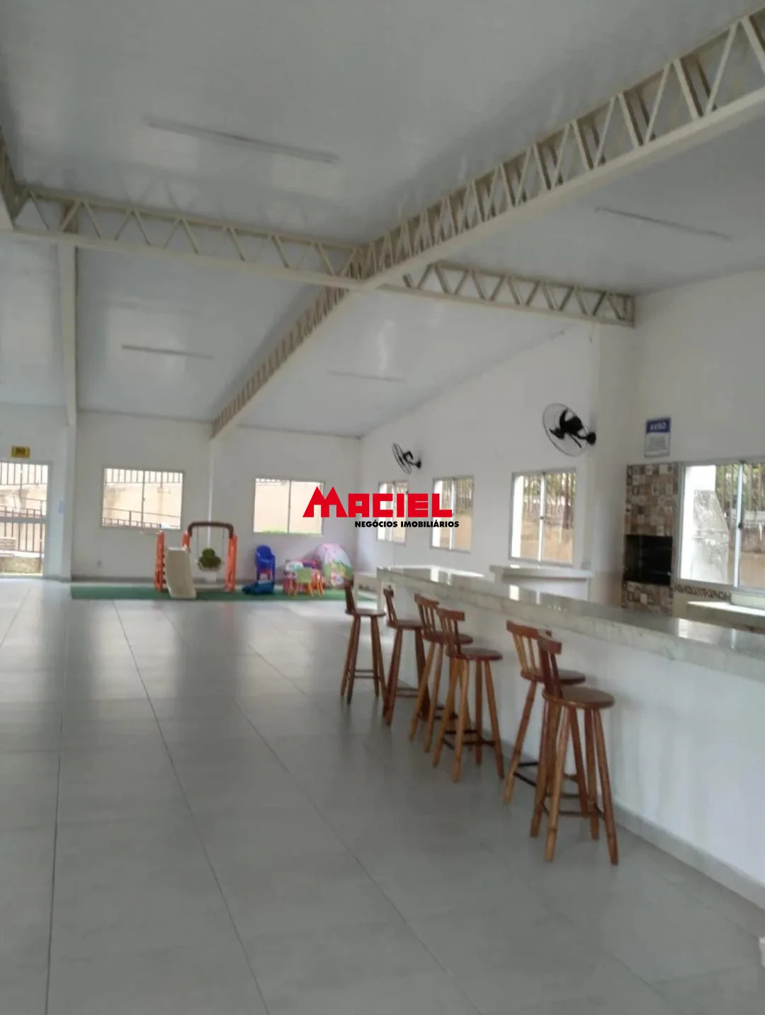 Alugar Apartamento / Padr&atilde;o em S&atilde;o Jos&eacute; dos Campos R$ 1.700,00 - Foto 4