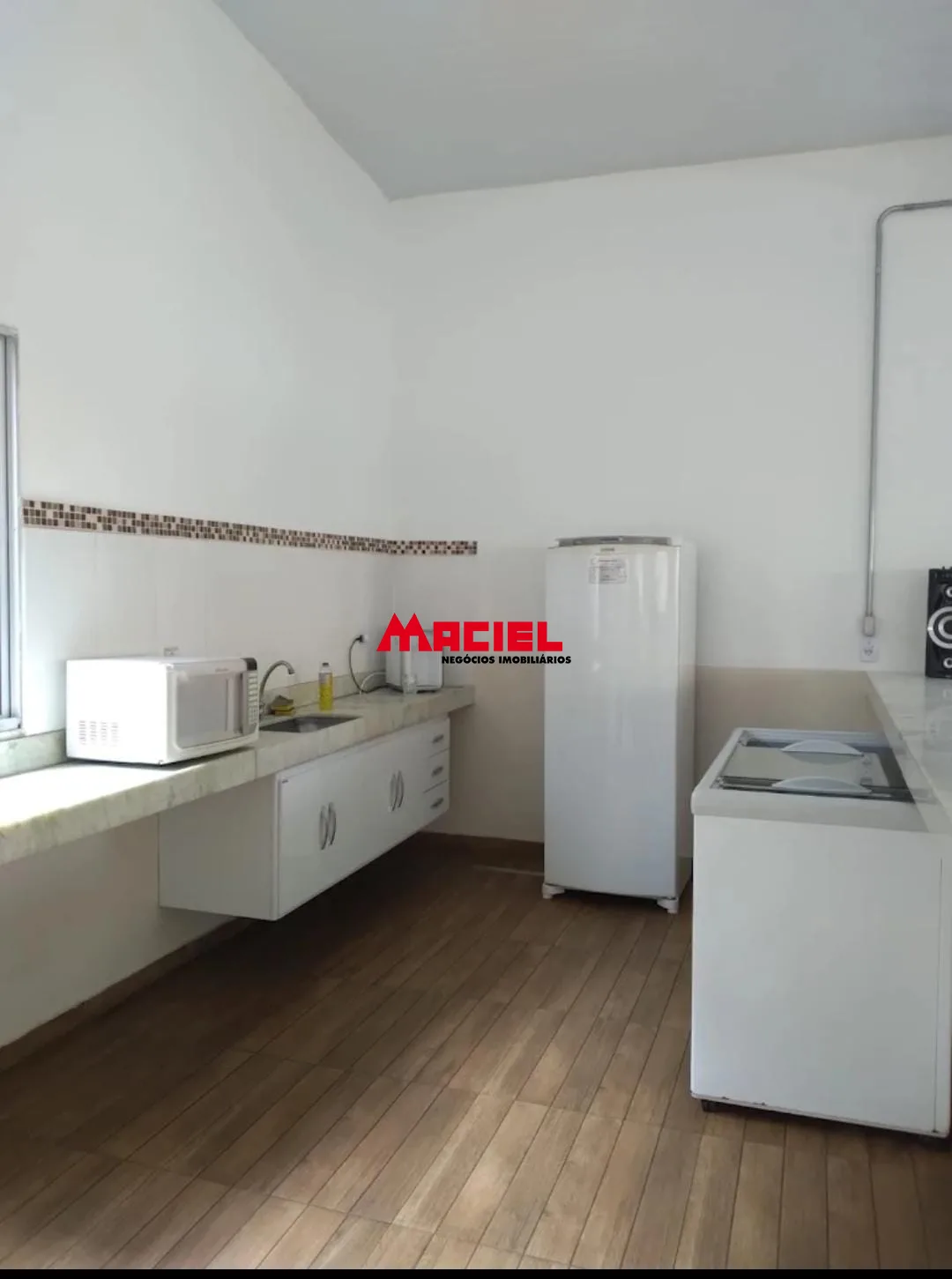 Alugar Apartamento / Padr&atilde;o em S&atilde;o Jos&eacute; dos Campos R$ 1.700,00 - Foto 6