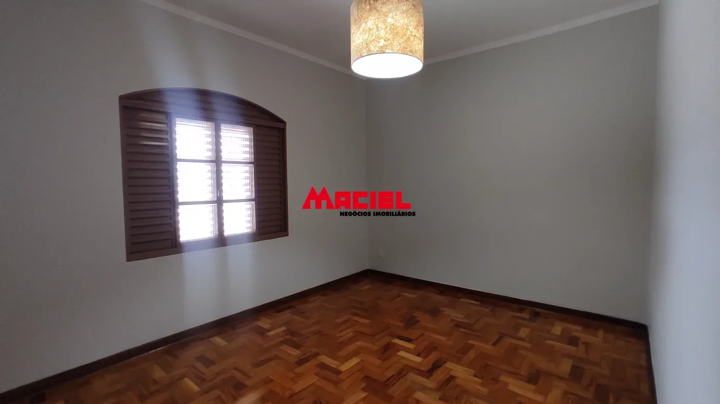 Alugar Casa / Padr&atilde;o em S&atilde;o Jos&eacute; dos Campos R$ 3.500,00 - Foto 8