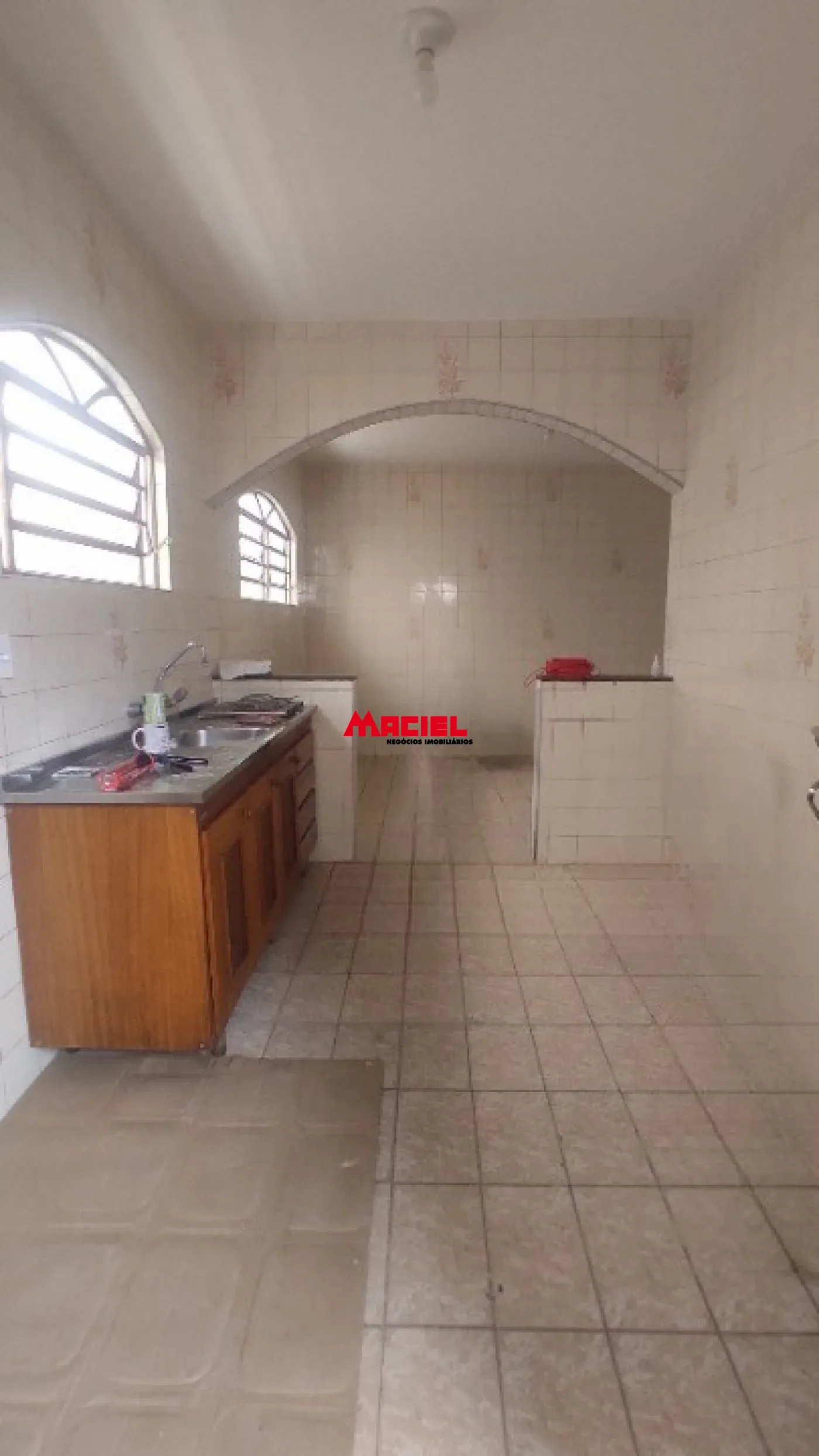Alugar Casa / Padr&atilde;o em S&atilde;o Jos&eacute; dos Campos R$ 3.500,00 - Foto 14