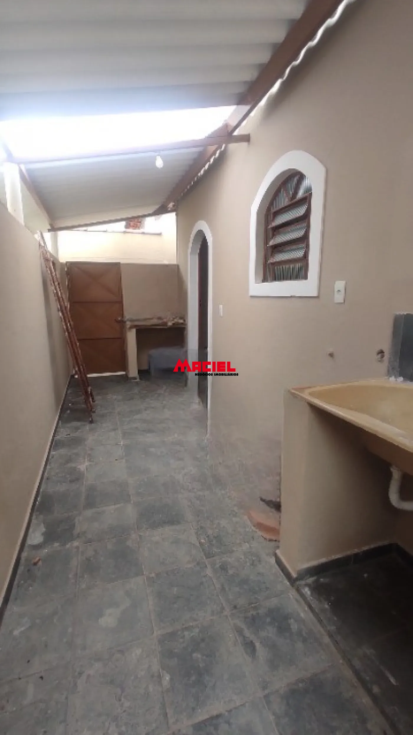 Alugar Casa / Padr&atilde;o em S&atilde;o Jos&eacute; dos Campos R$ 3.500,00 - Foto 16