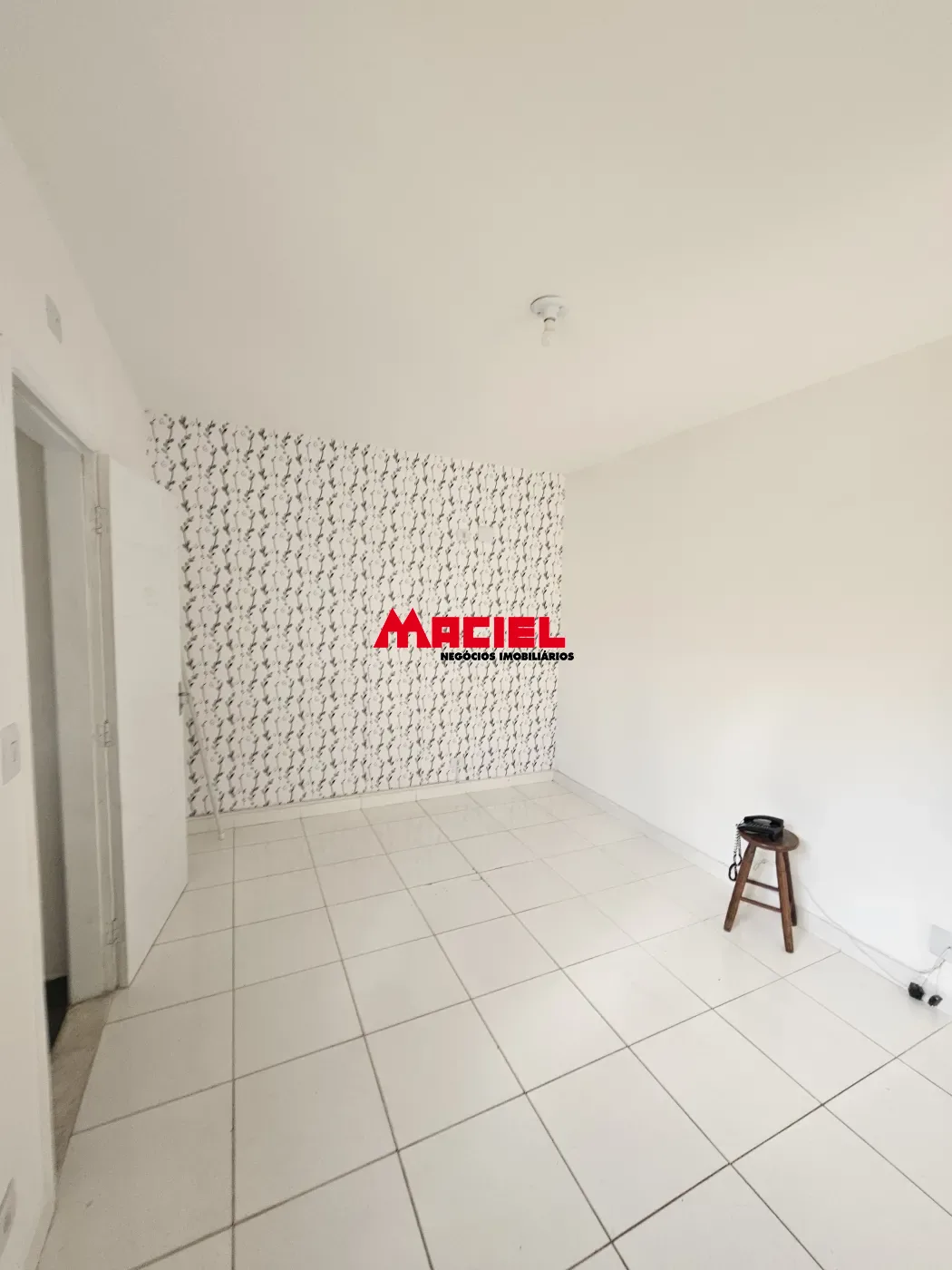 Alugar Apartamento / Padr&atilde;o em S&atilde;o Jos&eacute; dos Campos R$ 1.800,00 - Foto 1