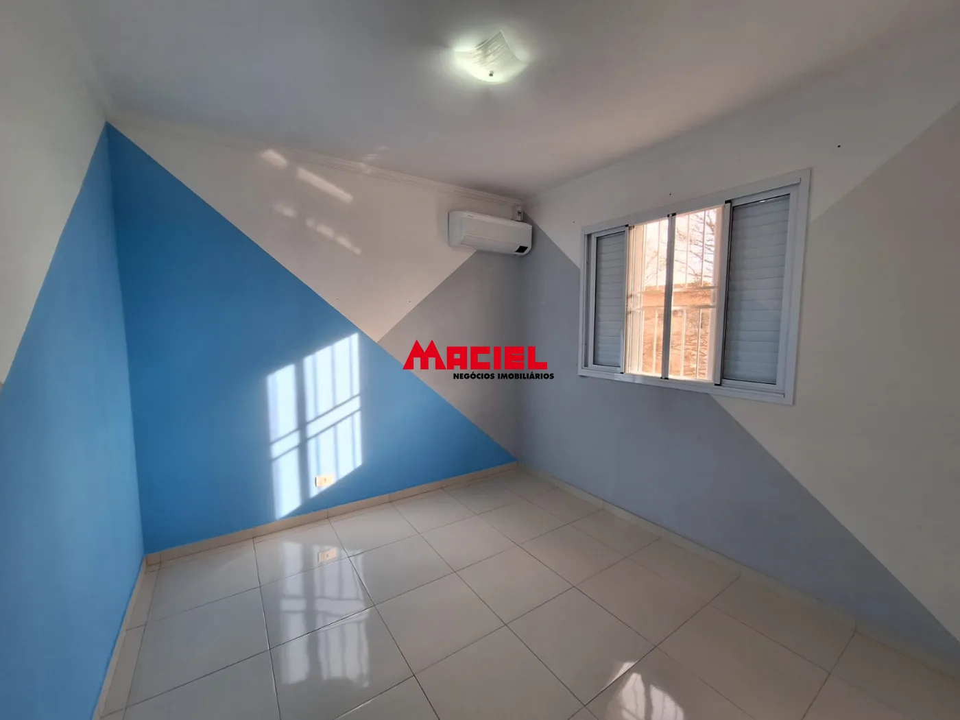 Alugar Apartamento / Padr&atilde;o em S&atilde;o Jos&eacute; dos Campos R$ 1.700,00 - Foto 8