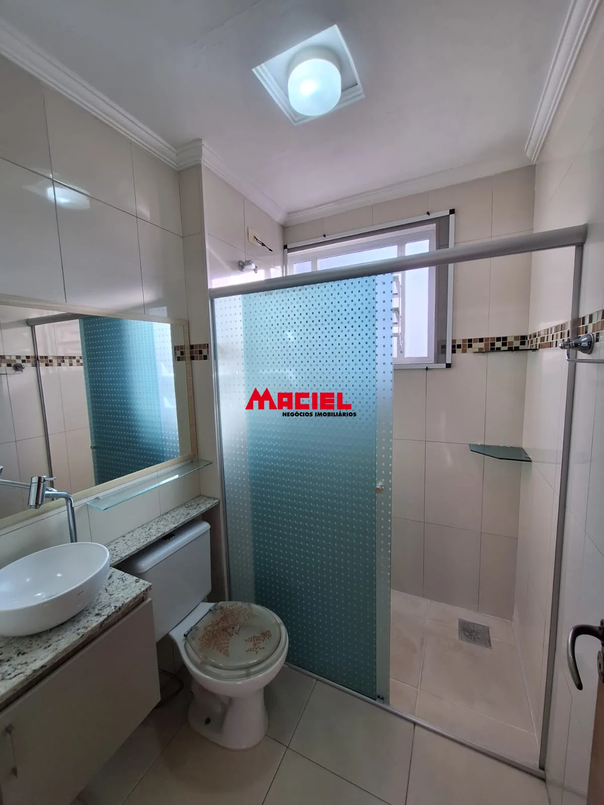 Alugar Apartamento / Padr&atilde;o em S&atilde;o Jos&eacute; dos Campos R$ 1.700,00 - Foto 10