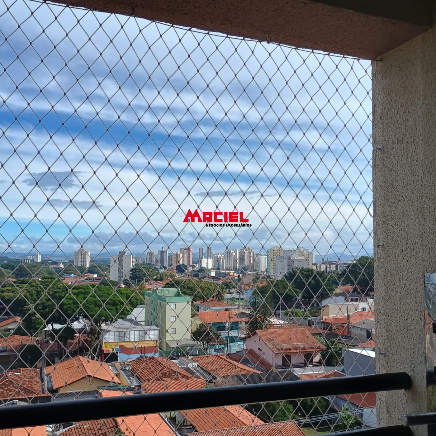 Alugar Apartamento / Padr&atilde;o em S&atilde;o Jos&eacute; dos Campos R$ 2.700,00 - Foto 4