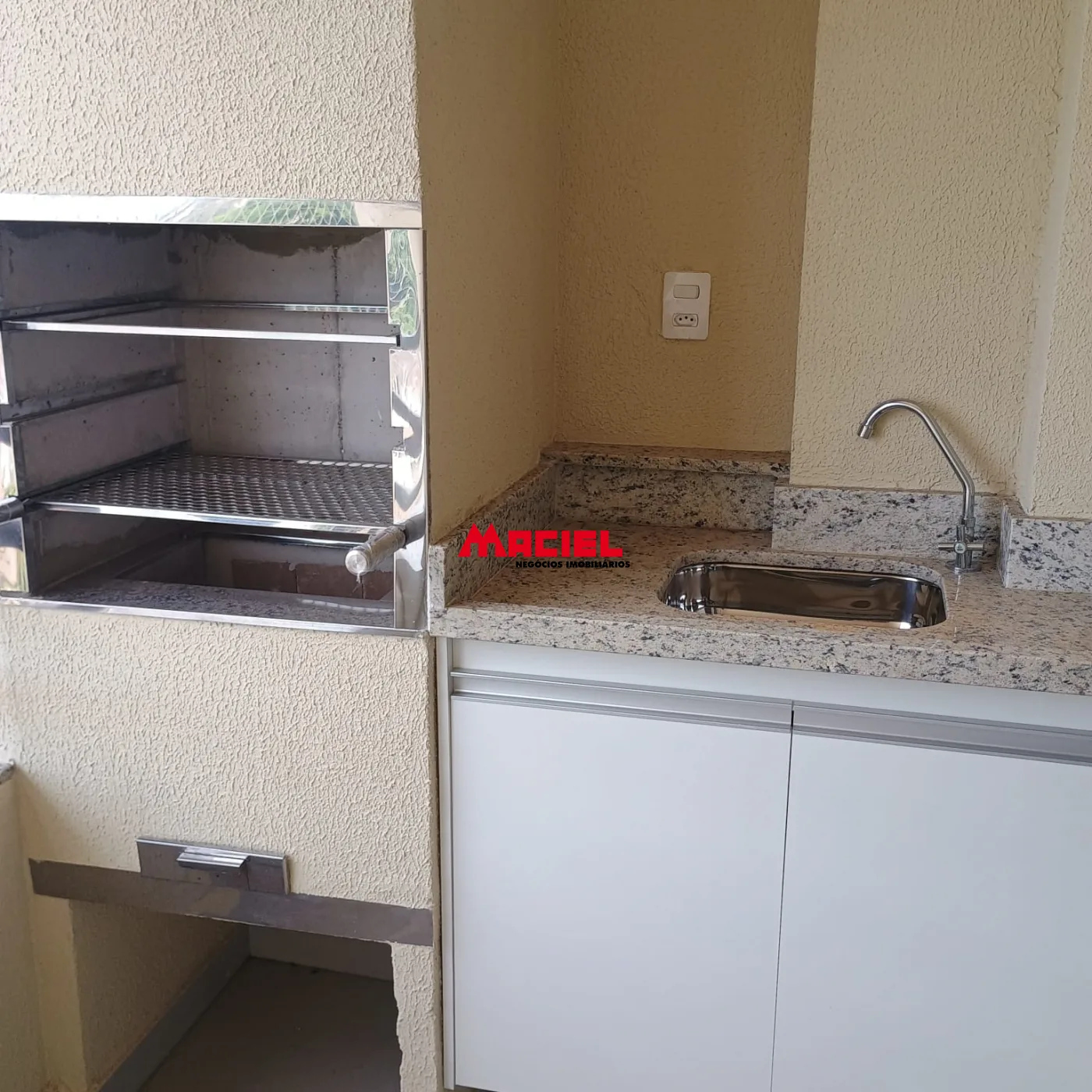 Alugar Apartamento / Padr&atilde;o em S&atilde;o Jos&eacute; dos Campos R$ 2.700,00 - Foto 14