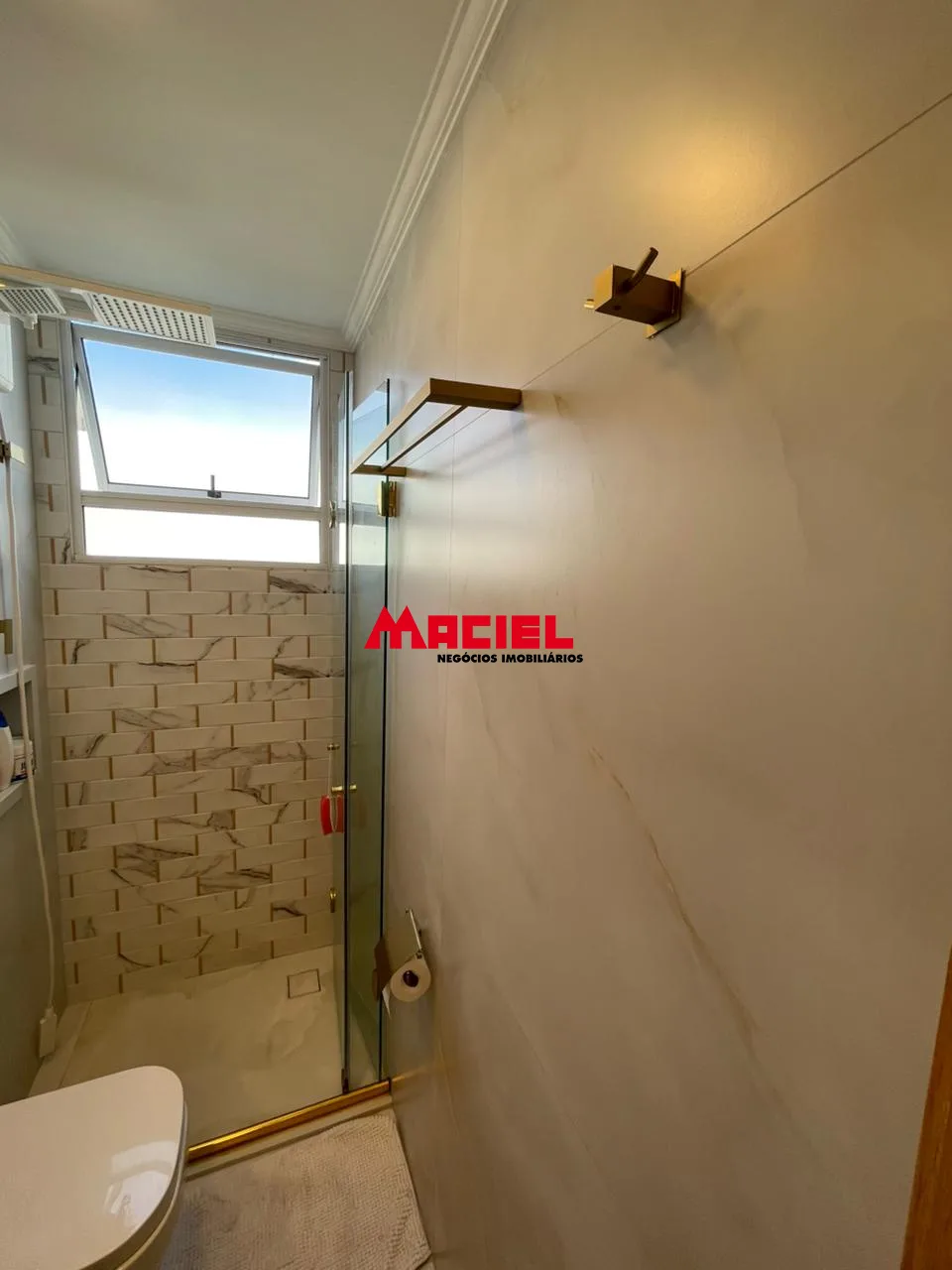 Alugar Apartamento / Padr&atilde;o em S&atilde;o Jos&eacute; dos Campos R$ 2.500,00 - Foto 1