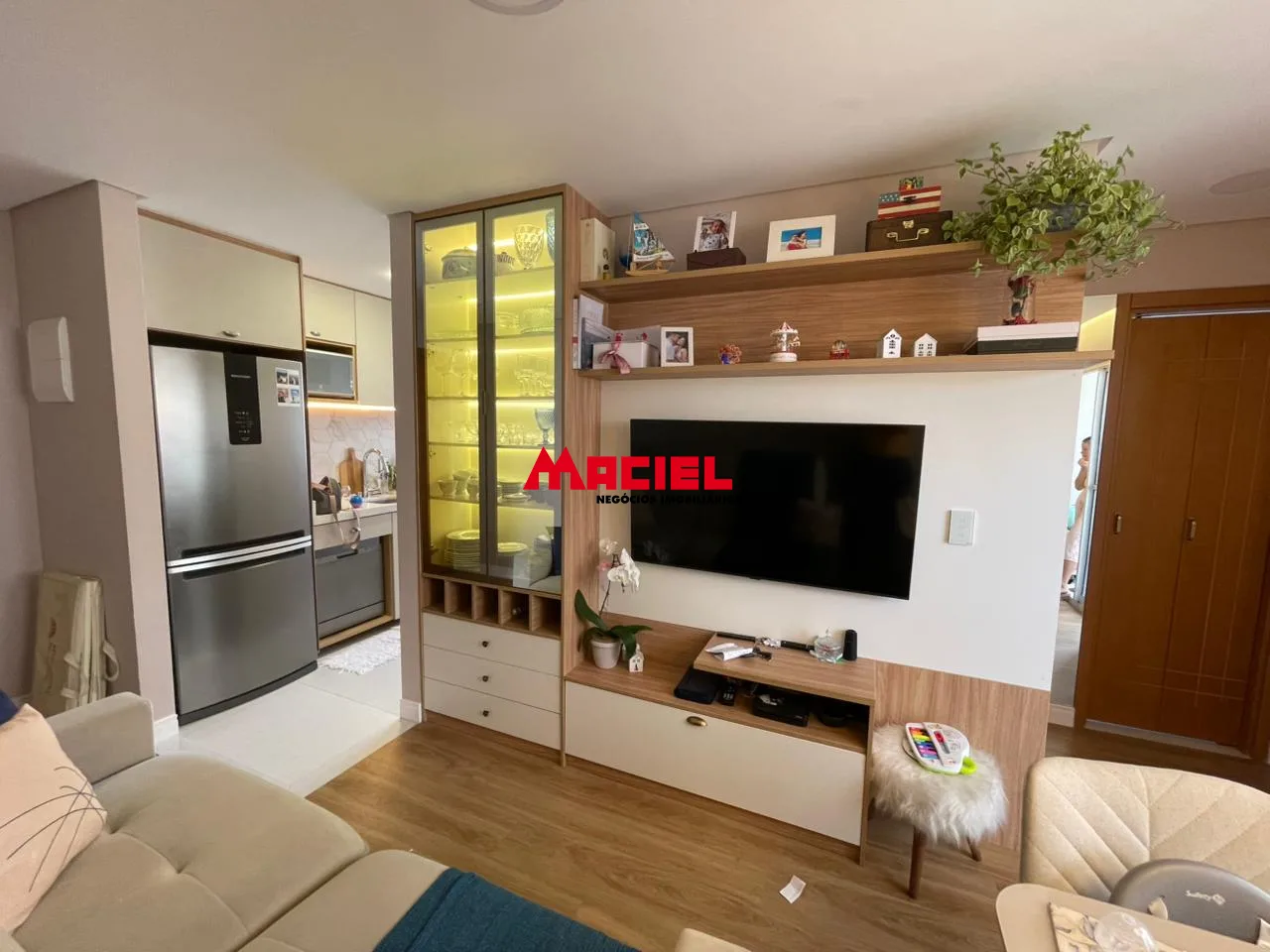 Alugar Apartamento / Padr&atilde;o em S&atilde;o Jos&eacute; dos Campos R$ 2.500,00 - Foto 10