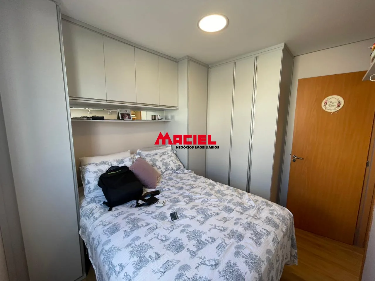 Alugar Apartamento / Padr&atilde;o em S&atilde;o Jos&eacute; dos Campos R$ 2.500,00 - Foto 12