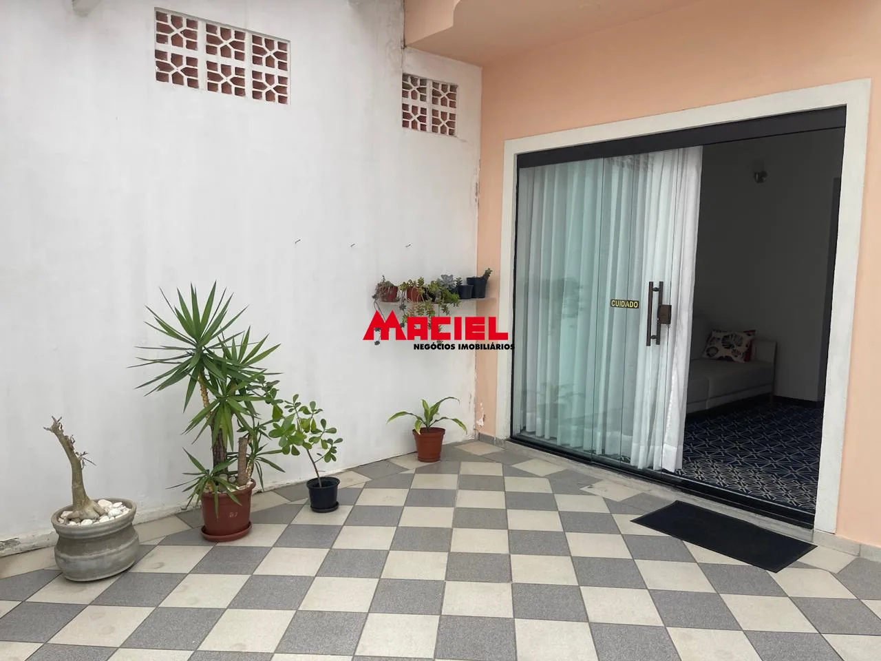 Alugar Casa / Sobrado em S&atilde;o Jos&eacute; dos Campos R$ 4.900,00 - Foto 4