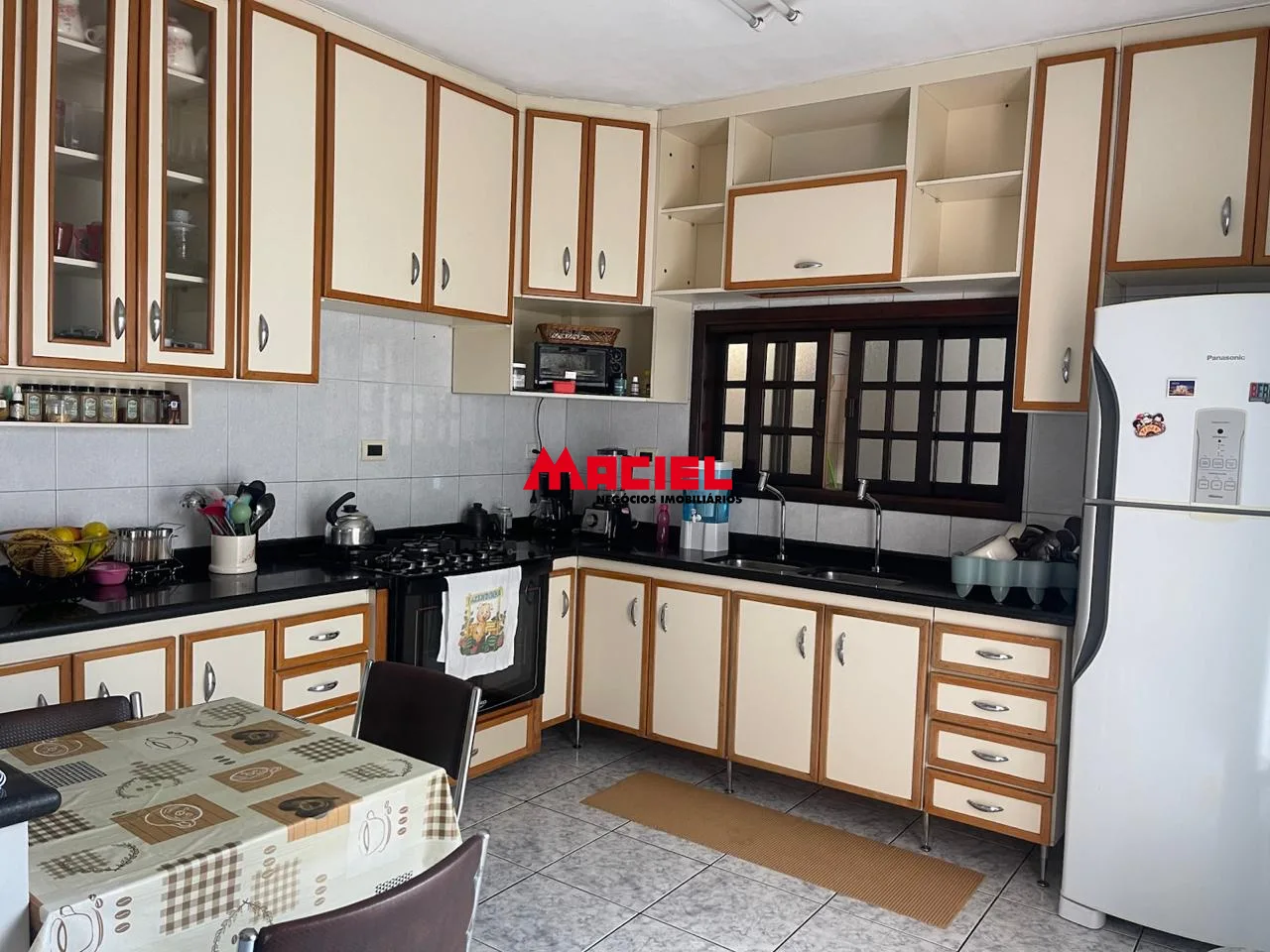 Alugar Casa / Sobrado em S&atilde;o Jos&eacute; dos Campos R$ 4.900,00 - Foto 12