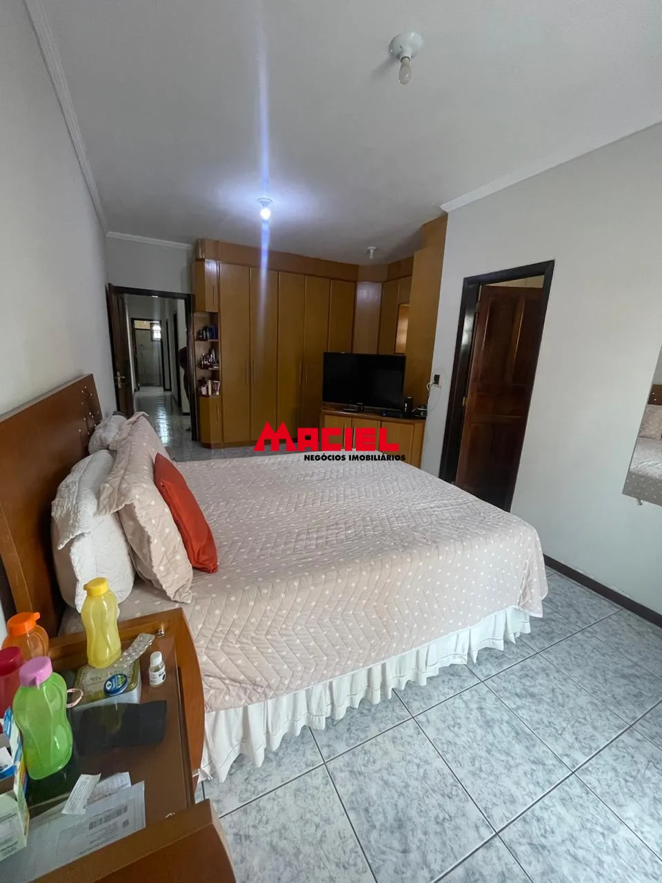Alugar Casa / Sobrado em S&atilde;o Jos&eacute; dos Campos R$ 4.900,00 - Foto 16