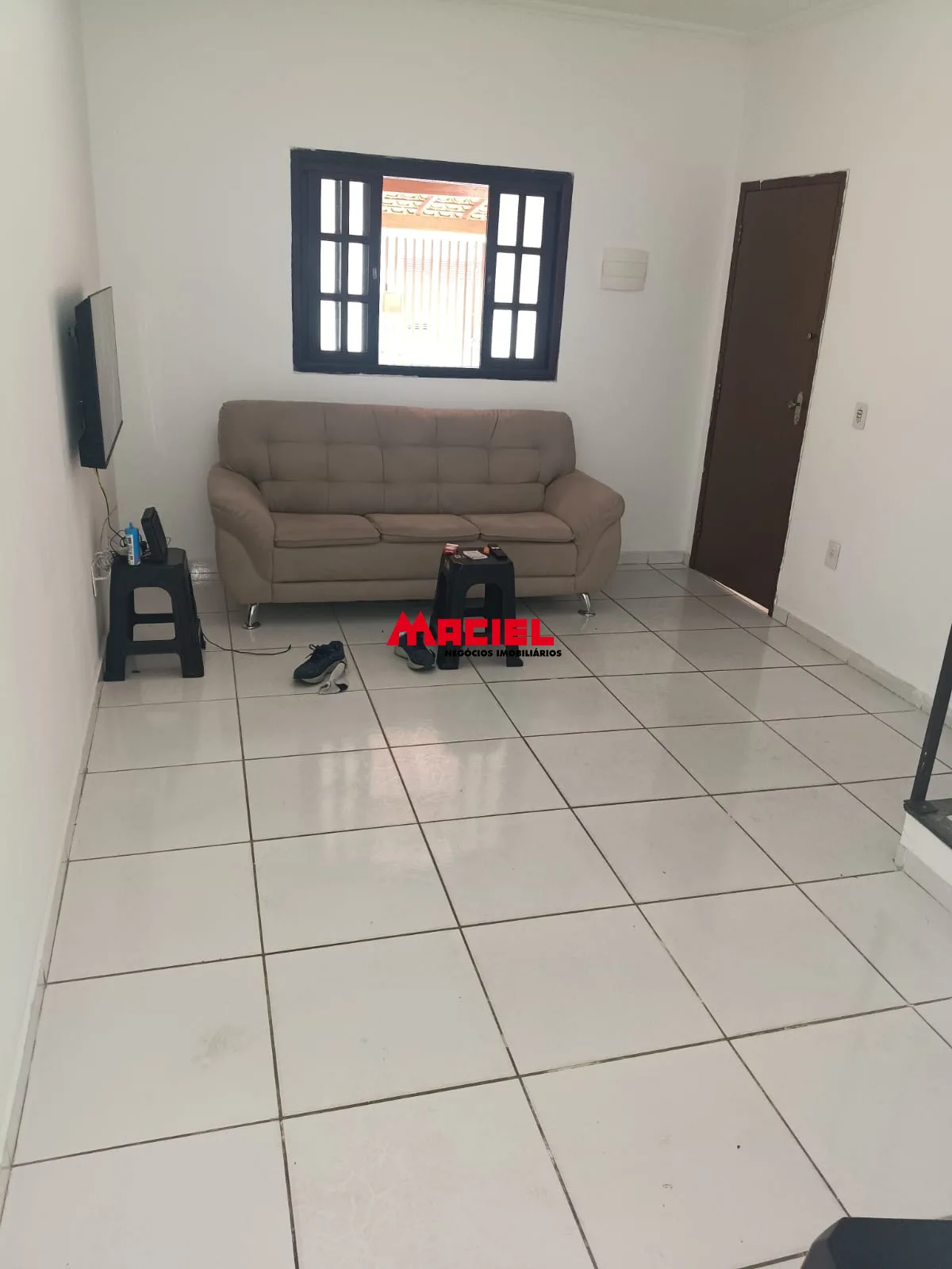 Alugar Casa / Sobrado em S&atilde;o Jos&eacute; dos Campos R$ 3.350,00 - Foto 1