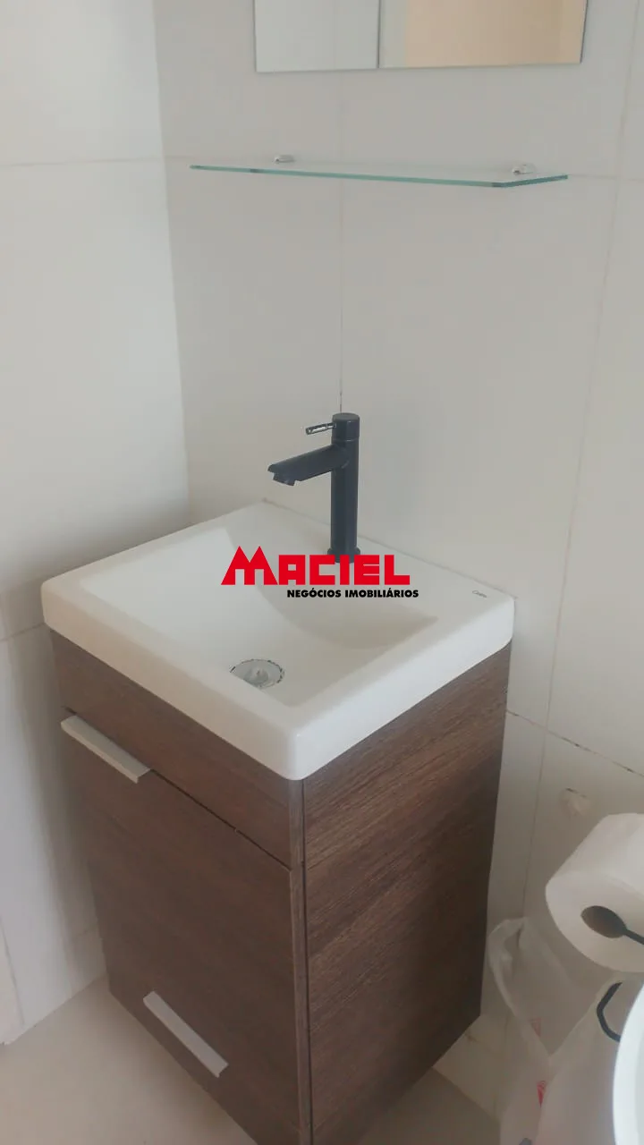 Alugar Apartamento / Padr&atilde;o em S&atilde;o Jos&eacute; dos Campos R$ 1.300,00 - Foto 9