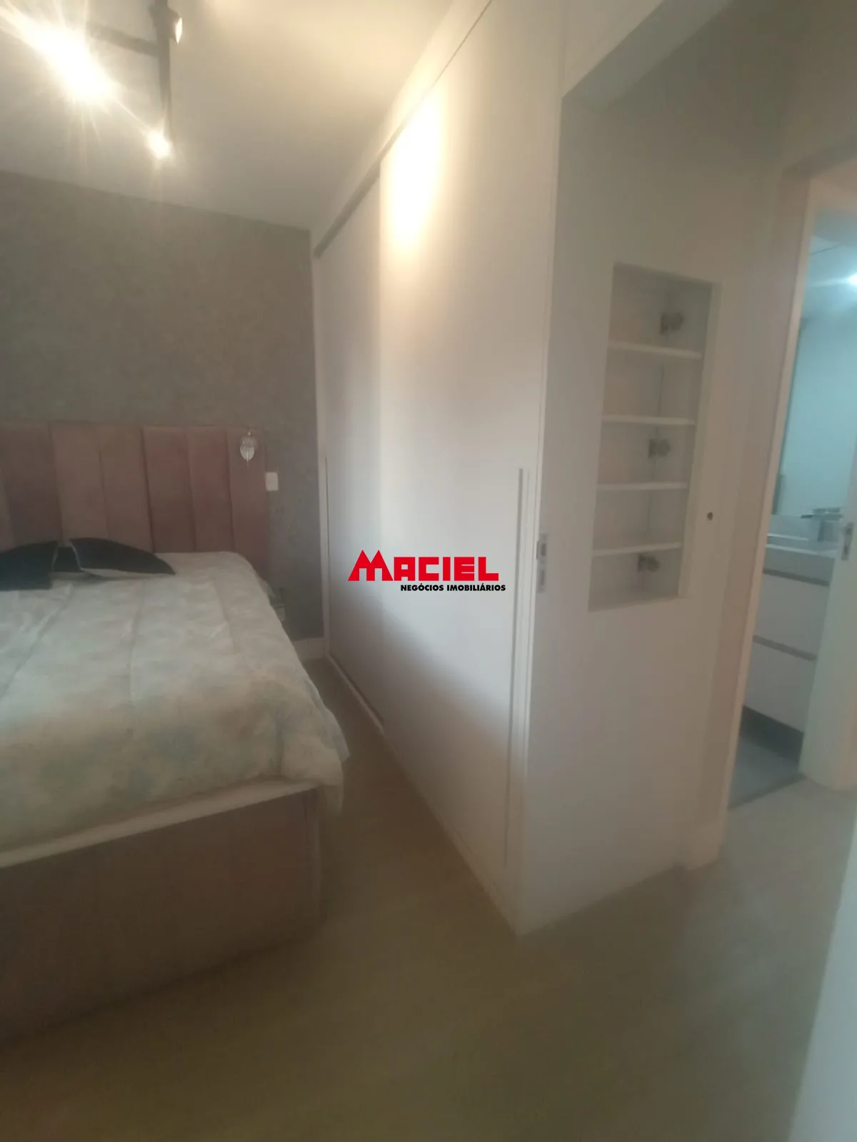 Comprar Apartamento / Padr&atilde;o em S&atilde;o Jos&eacute; dos Campos R$ 585.000,00 - Foto 17