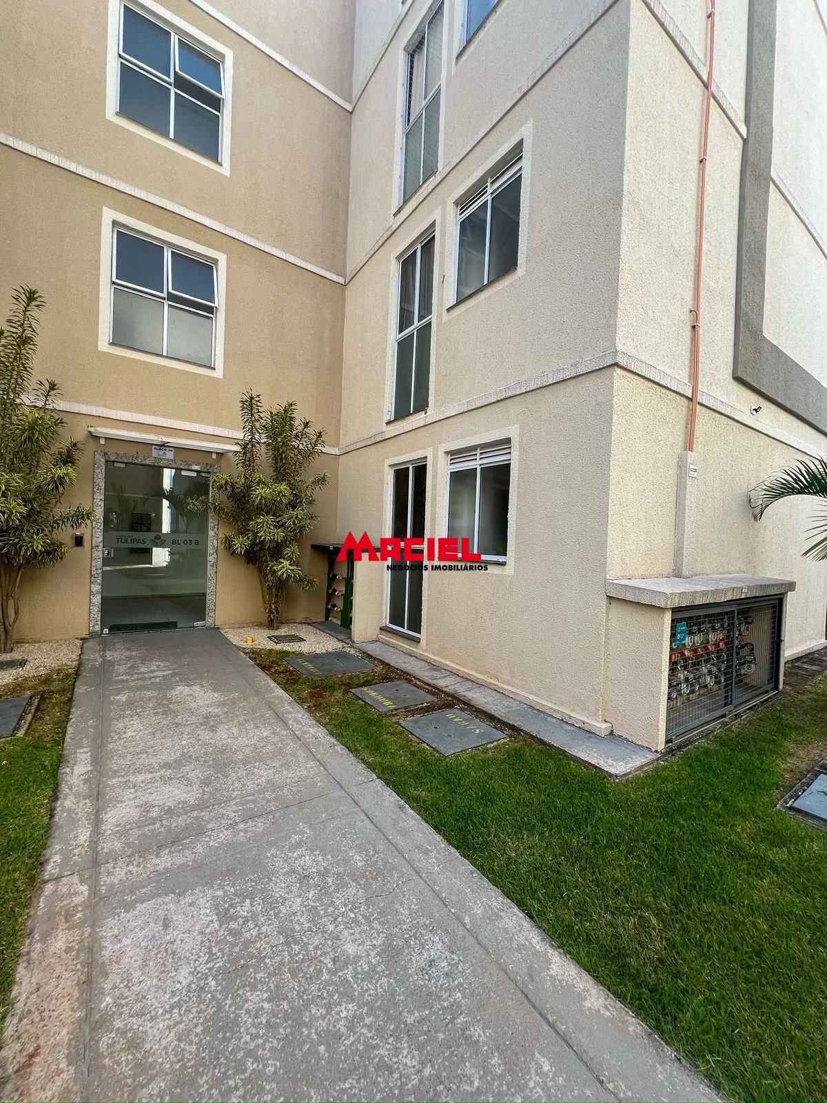 Alugar Apartamento / Padr&atilde;o em S&atilde;o Jos&eacute; dos Campos R$ 1.600,00 - Foto 4