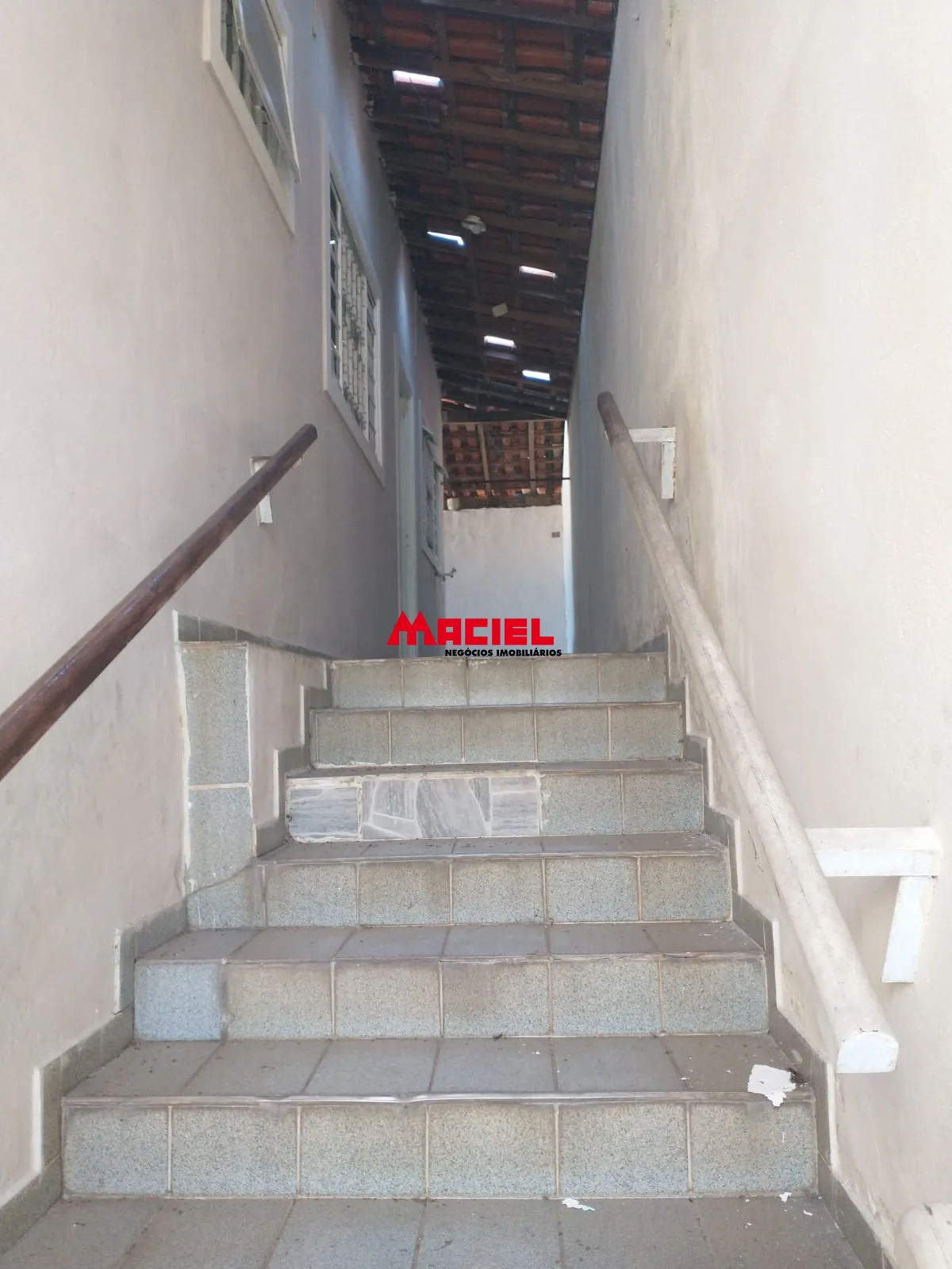 Alugar Casa / Sobrado em S&atilde;o Jos&eacute; dos Campos R$ 2.600,00 - Foto 4