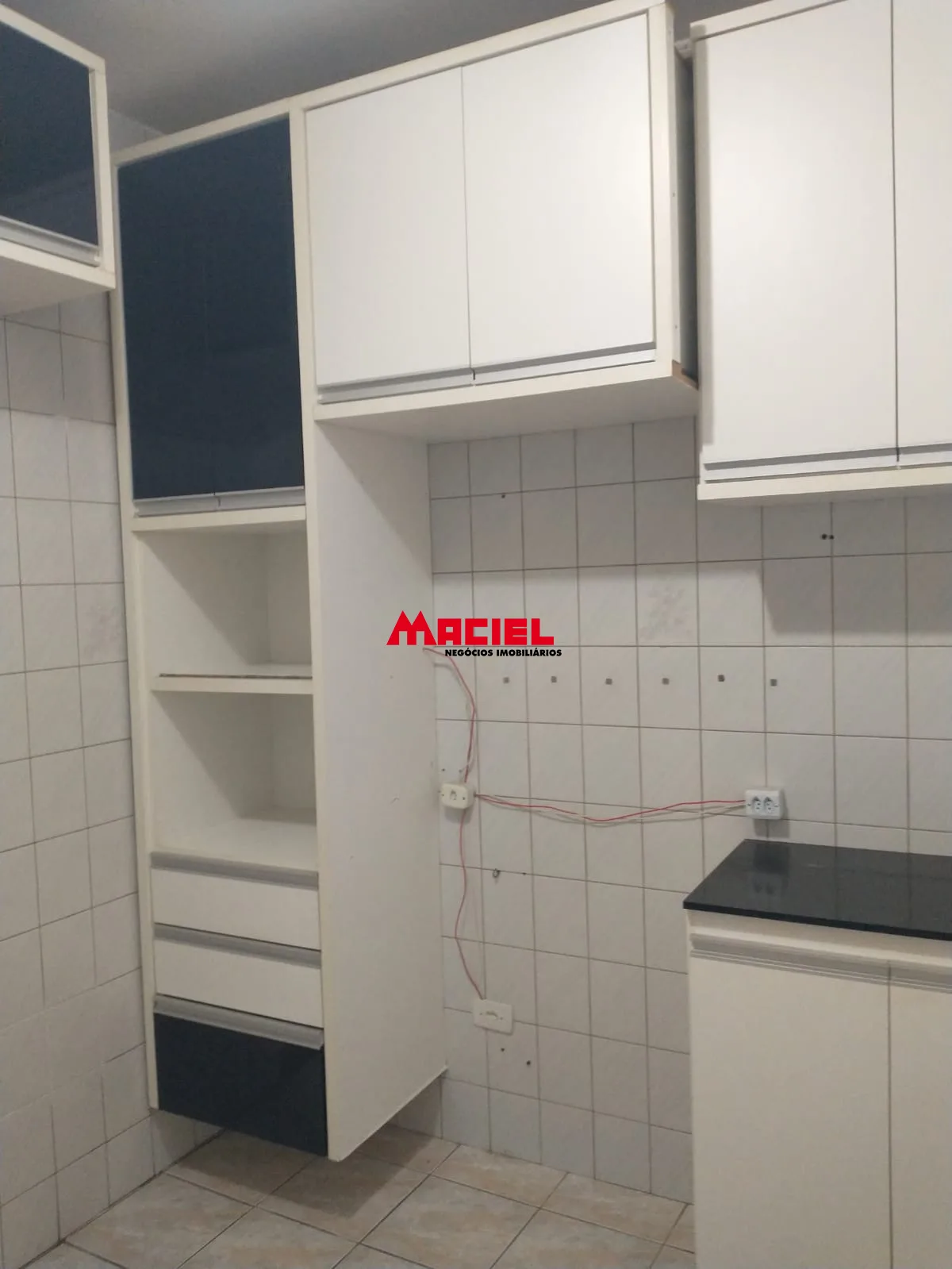Alugar Casa / Sobrado em S&atilde;o Jos&eacute; dos Campos R$ 2.600,00 - Foto 11