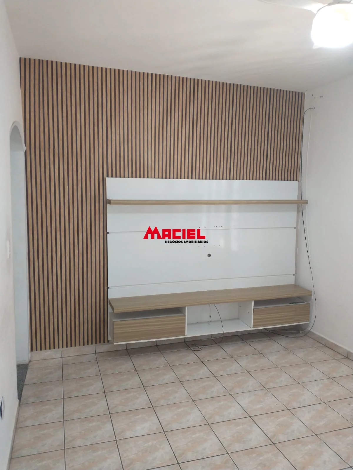 Alugar Casa / Sobrado em S&atilde;o Jos&eacute; dos Campos R$ 2.600,00 - Foto 21