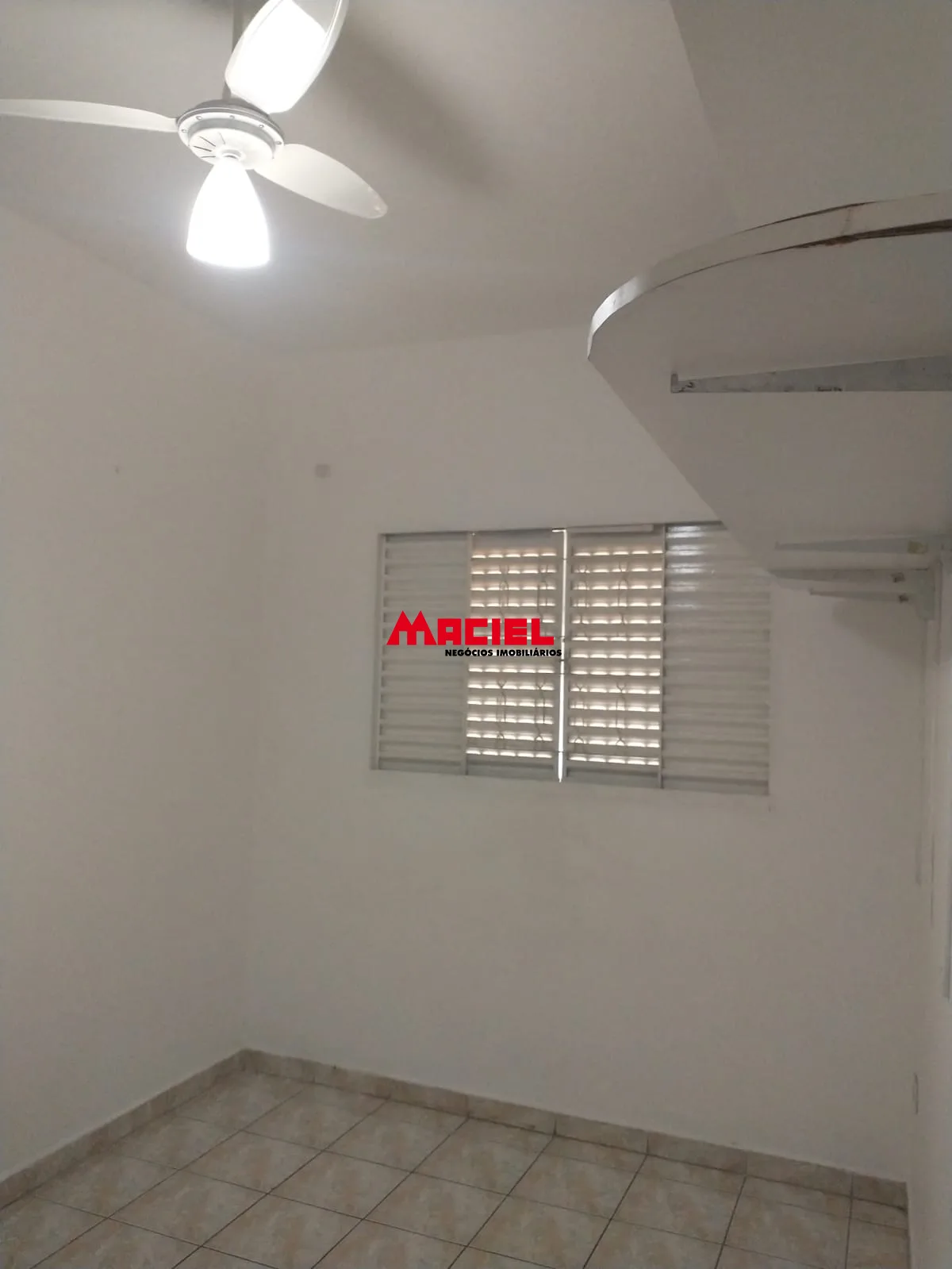Alugar Casa / Sobrado em S&atilde;o Jos&eacute; dos Campos R$ 2.600,00 - Foto 34