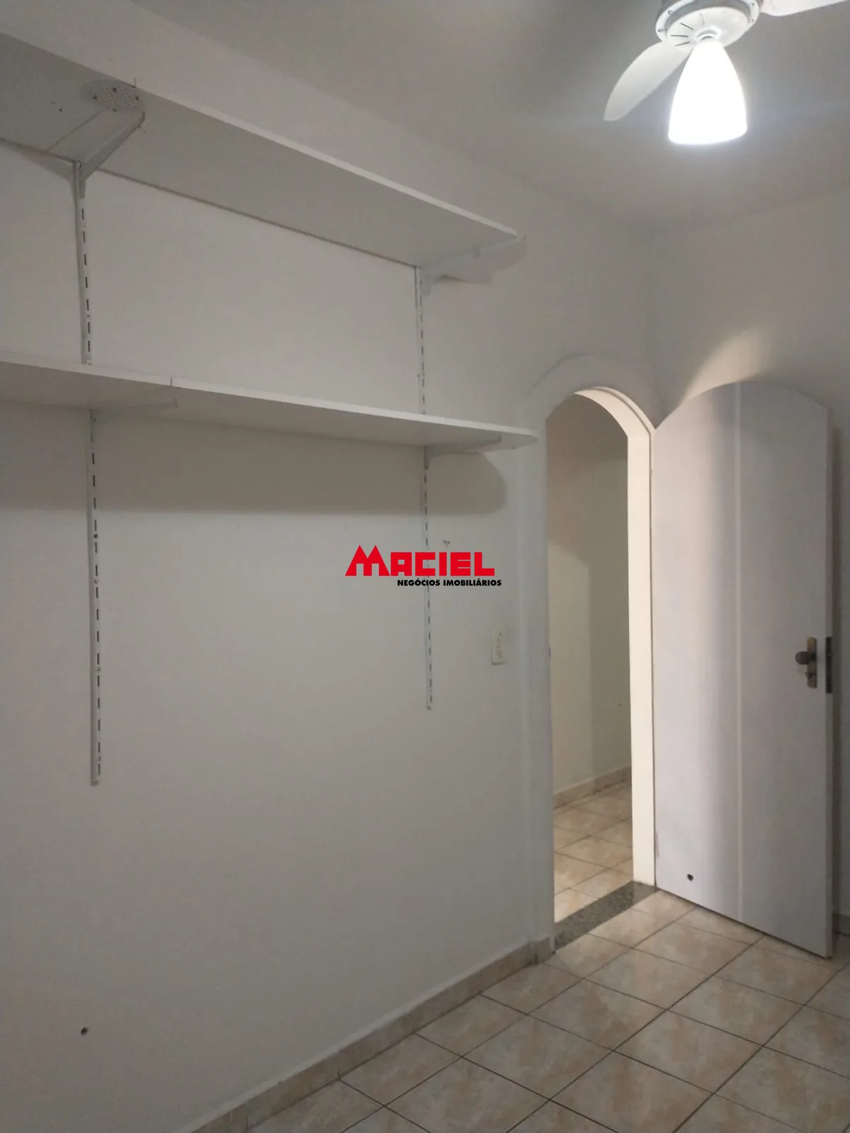 Alugar Casa / Sobrado em S&atilde;o Jos&eacute; dos Campos R$ 2.600,00 - Foto 38