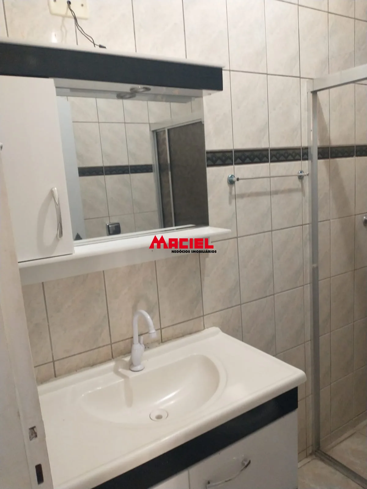 Alugar Casa / Sobrado em S&atilde;o Jos&eacute; dos Campos R$ 2.600,00 - Foto 40
