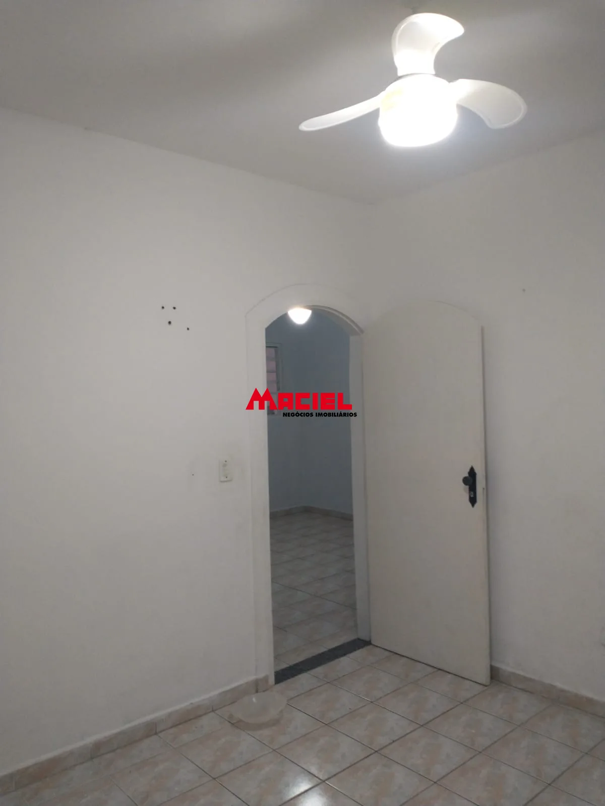 Alugar Casa / Sobrado em S&atilde;o Jos&eacute; dos Campos R$ 2.600,00 - Foto 45