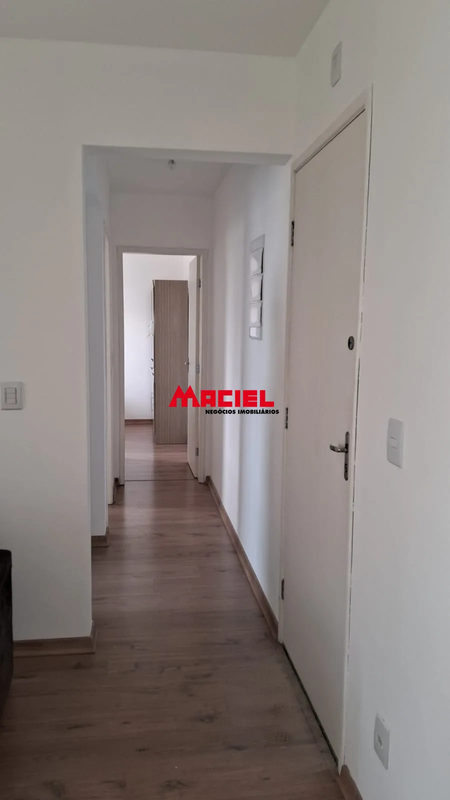 Alugar Apartamento / Padr&atilde;o em S&atilde;o Jos&eacute; dos Campos R$ 2.500,00 - Foto 3