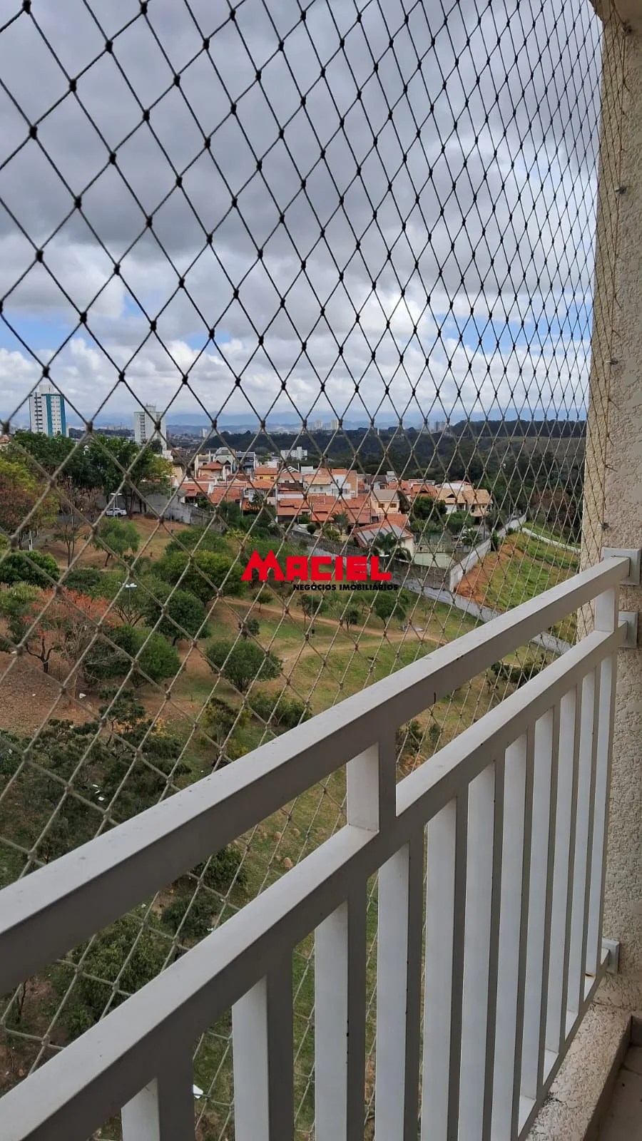 Alugar Apartamento / Padr&atilde;o em S&atilde;o Jos&eacute; dos Campos R$ 2.500,00 - Foto 8