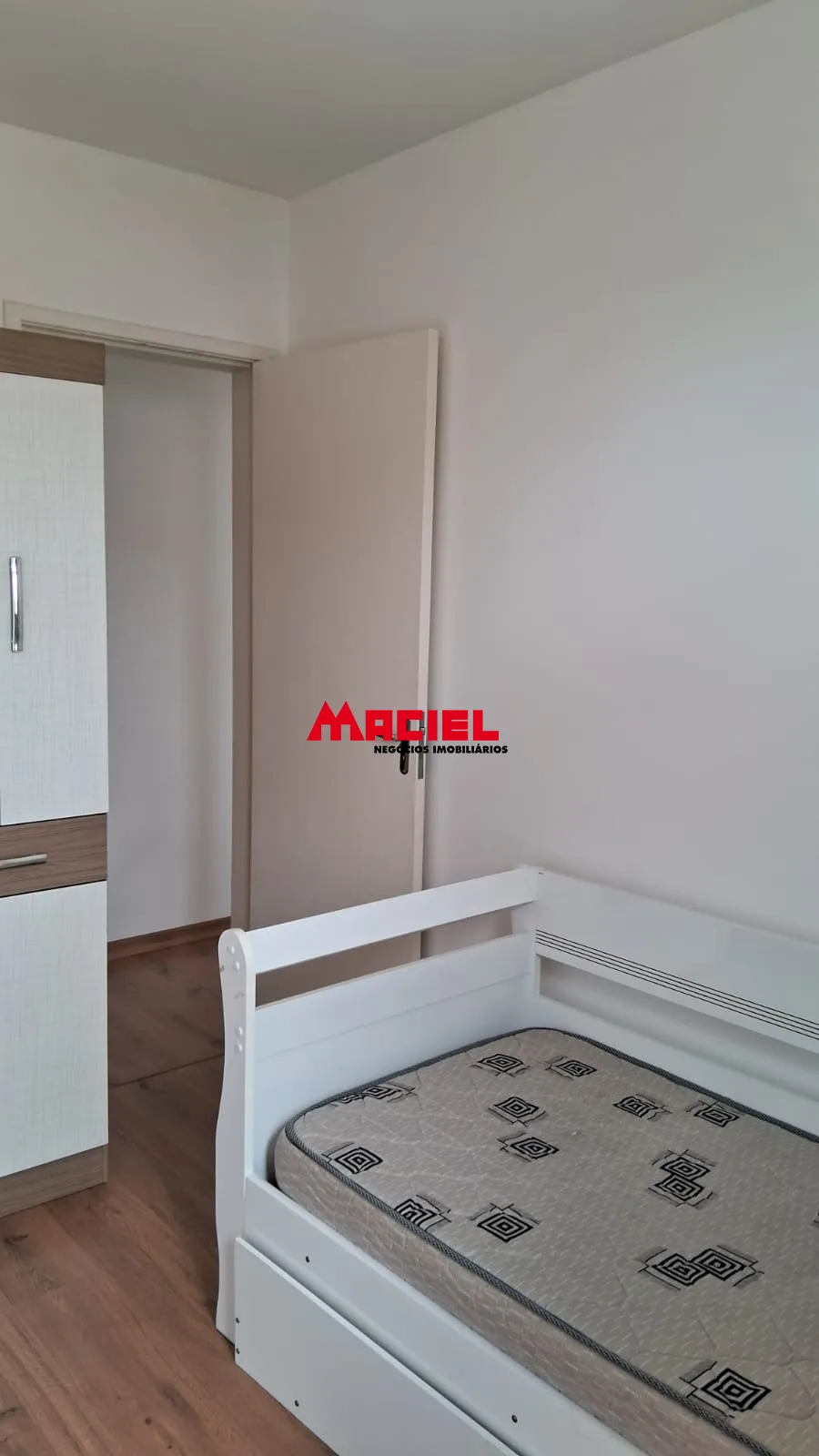 Alugar Apartamento / Padr&atilde;o em S&atilde;o Jos&eacute; dos Campos R$ 2.500,00 - Foto 11