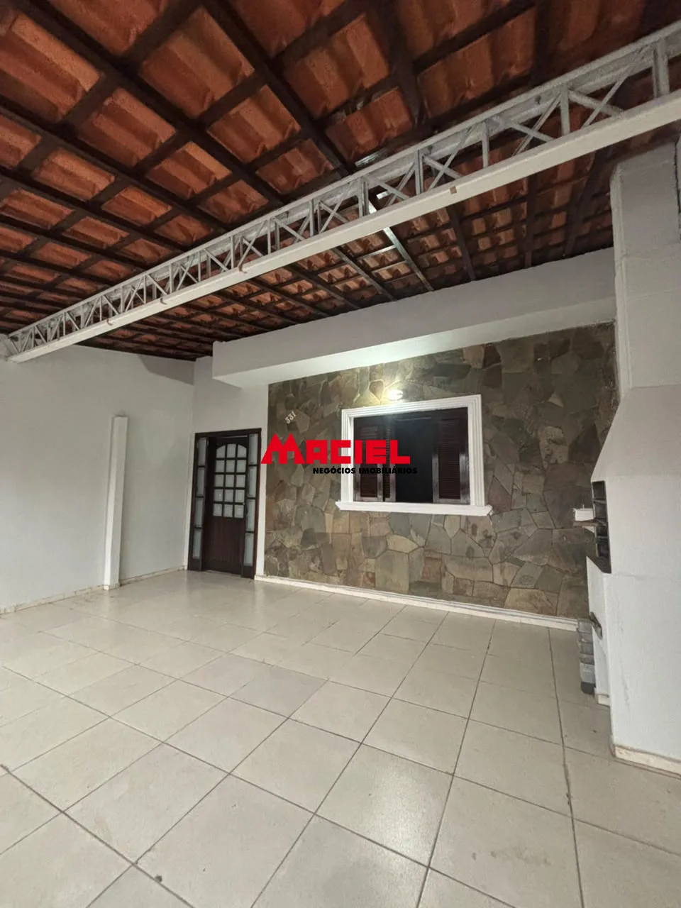 Alugar Casa / Padr&atilde;o em S&atilde;o Jos&eacute; dos Campos R$ 3.000,00 - Foto 1