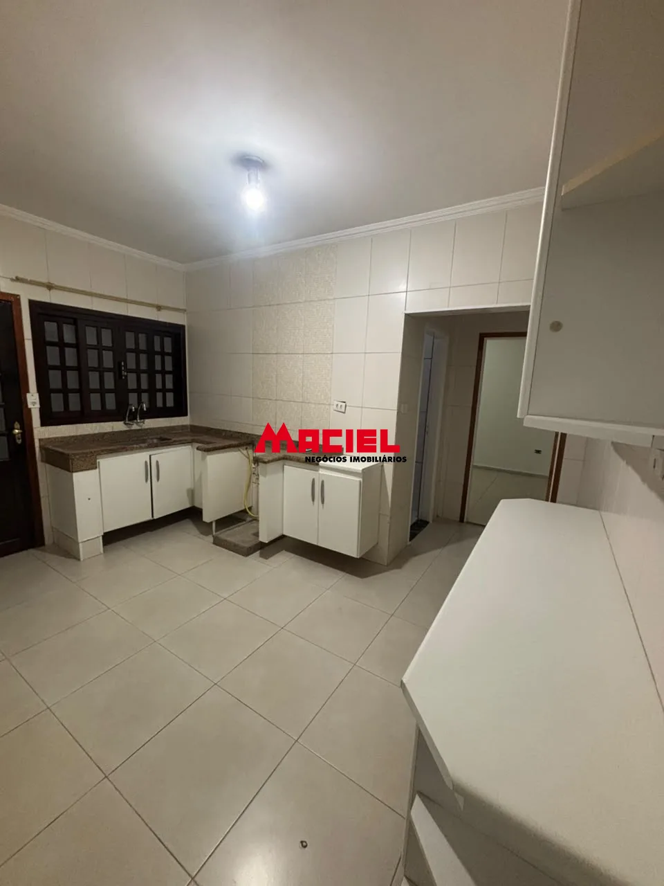Alugar Casa / Padr&atilde;o em S&atilde;o Jos&eacute; dos Campos R$ 3.000,00 - Foto 7