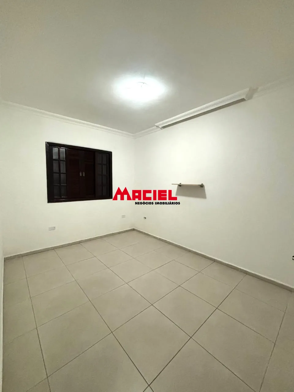 Alugar Casa / Padr&atilde;o em S&atilde;o Jos&eacute; dos Campos R$ 3.000,00 - Foto 11