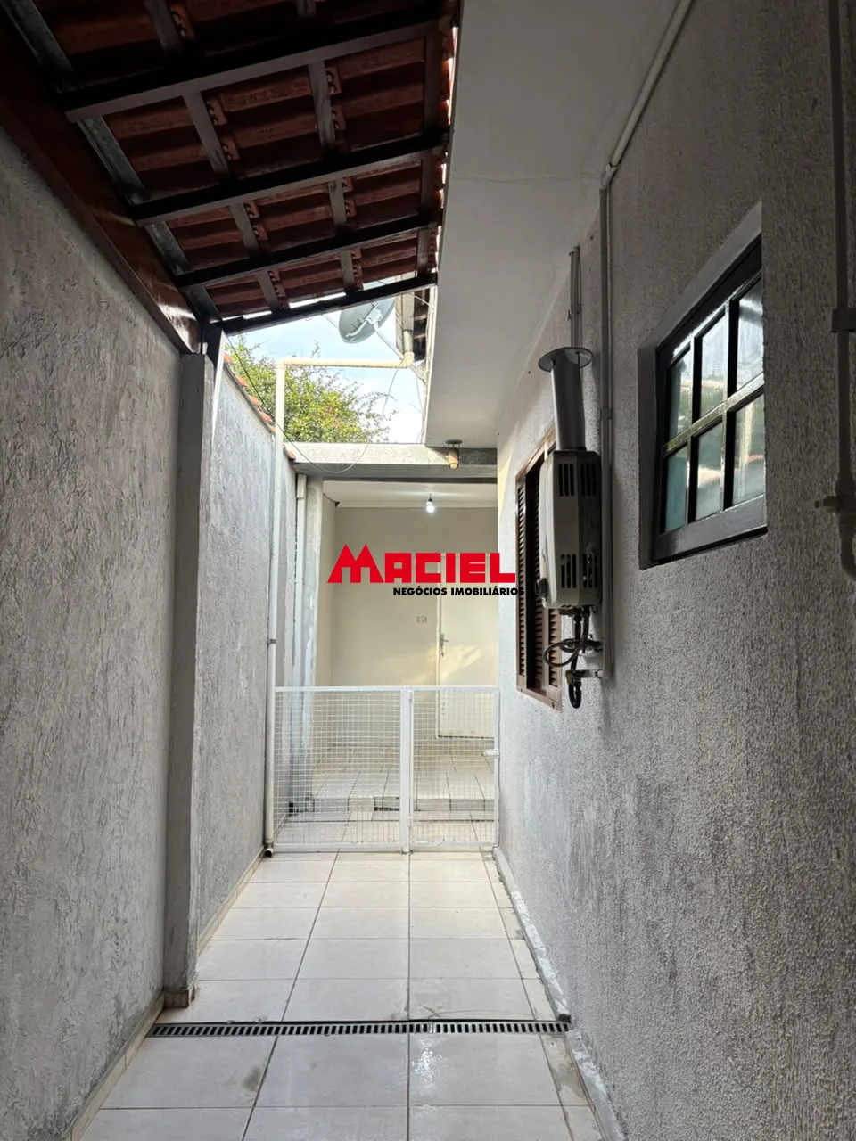 Alugar Casa / Padr&atilde;o em S&atilde;o Jos&eacute; dos Campos R$ 3.000,00 - Foto 12