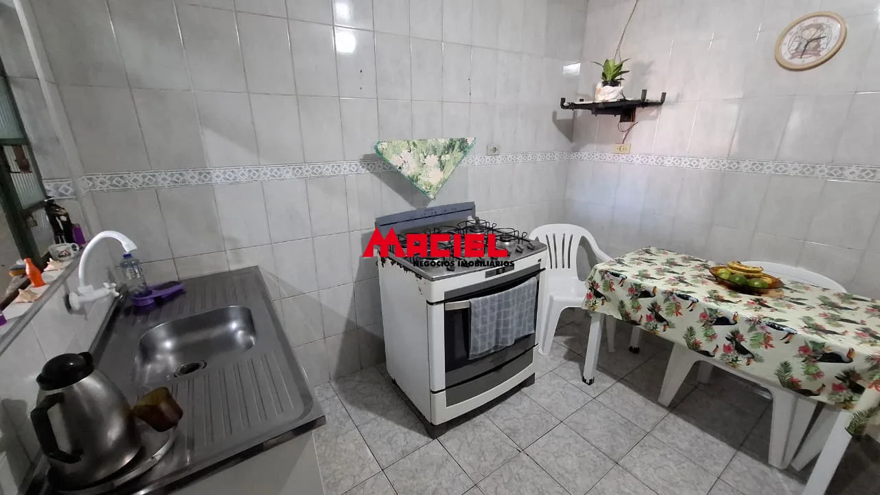 Comprar Casa / Padr&atilde;o em S&atilde;o Jos&eacute; dos Campos R$ 180.000,00 - Foto 4