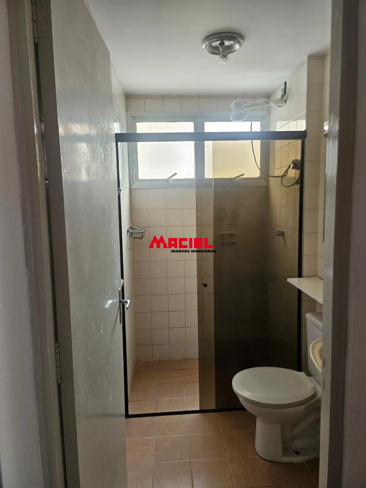 Alugar Apartamento / Padr&atilde;o em S&atilde;o Jos&eacute; dos Campos R$ 2.500,00 - Foto 3